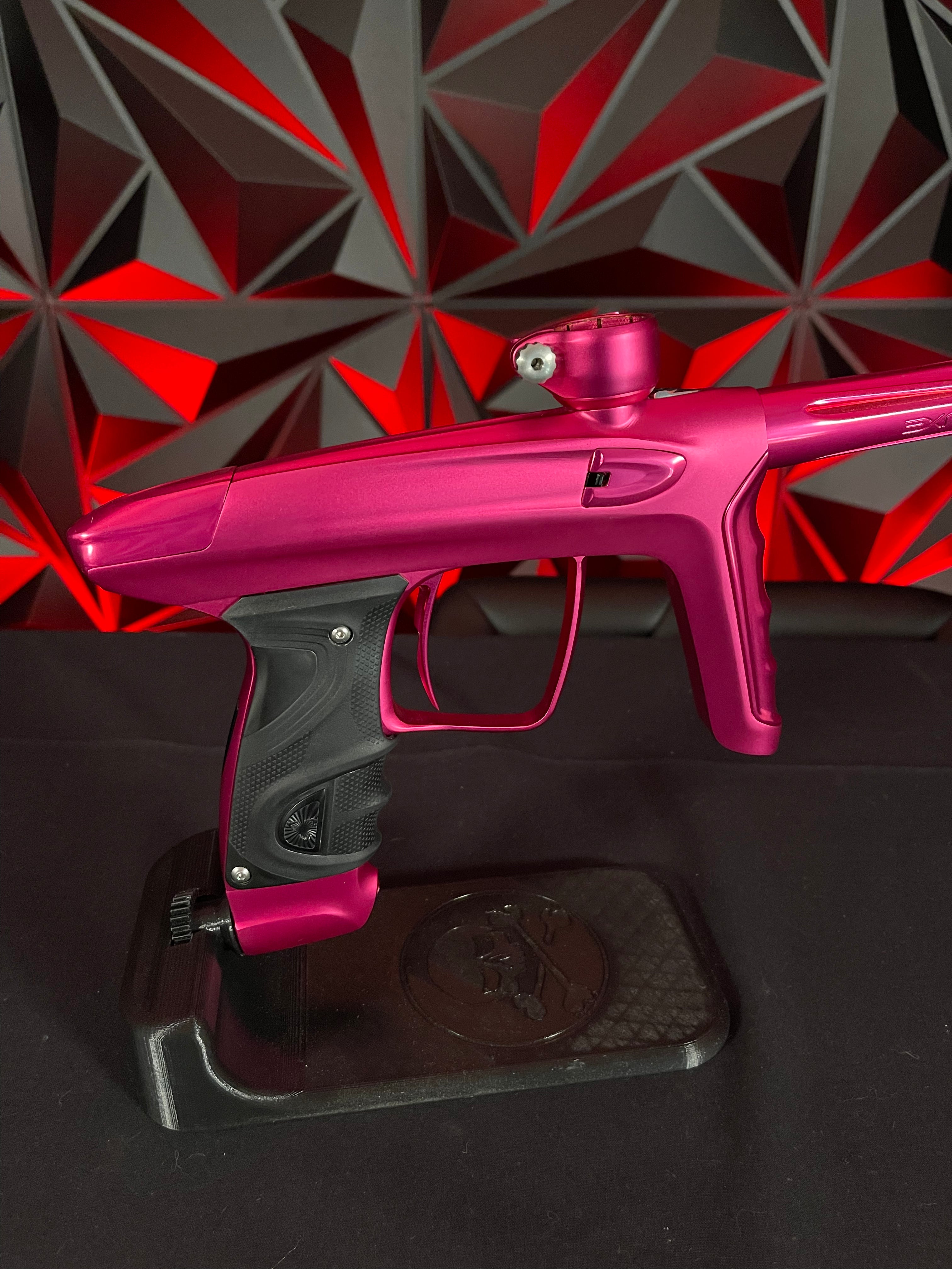 Used DLX Luxe TM40 Paintball Gun - Dust Pink