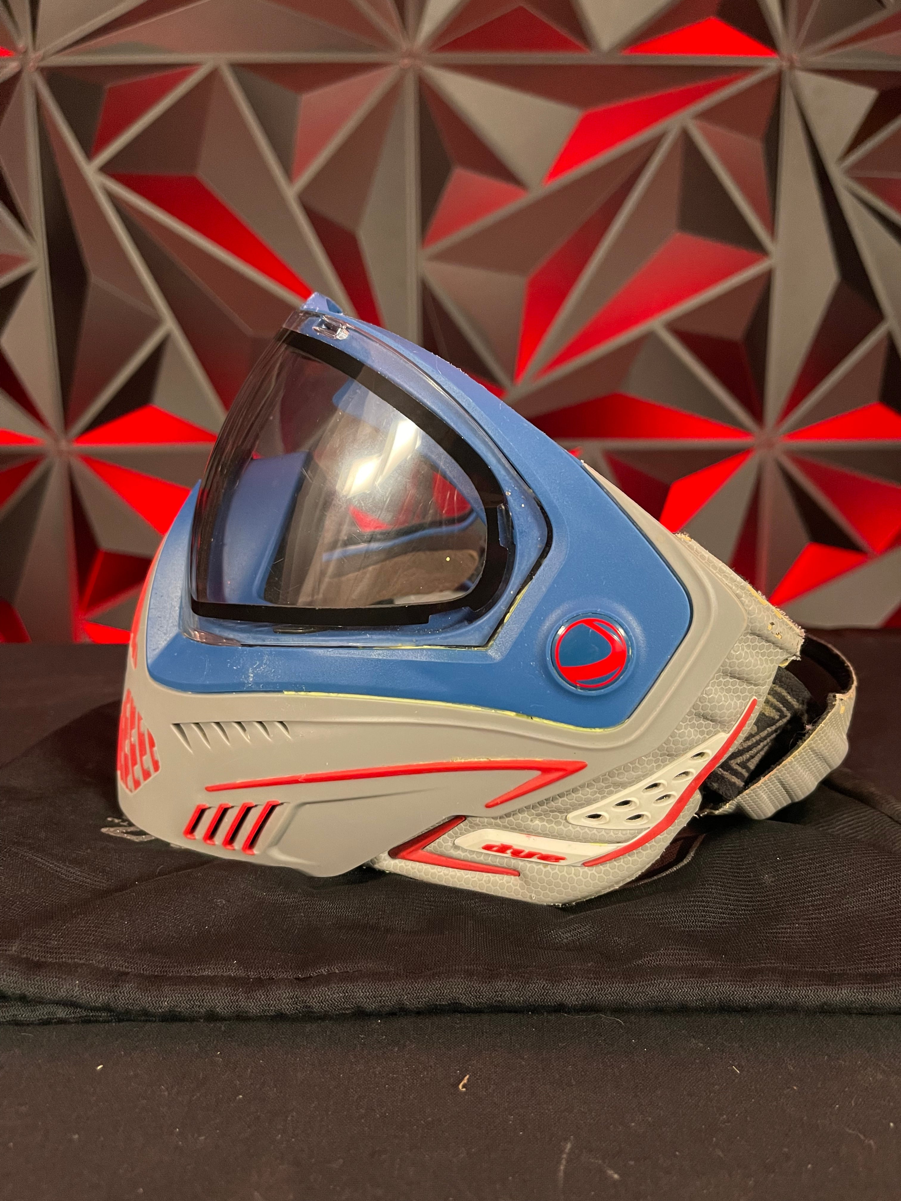Used Dye i5 Paintball Goggle - Grey/Red w/Soft Goggle Bag