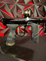 Used Dye DSR+ Paintball Gun -Onyx Gold  (Polished Black/Polished Gold) w/IM Pro Kit