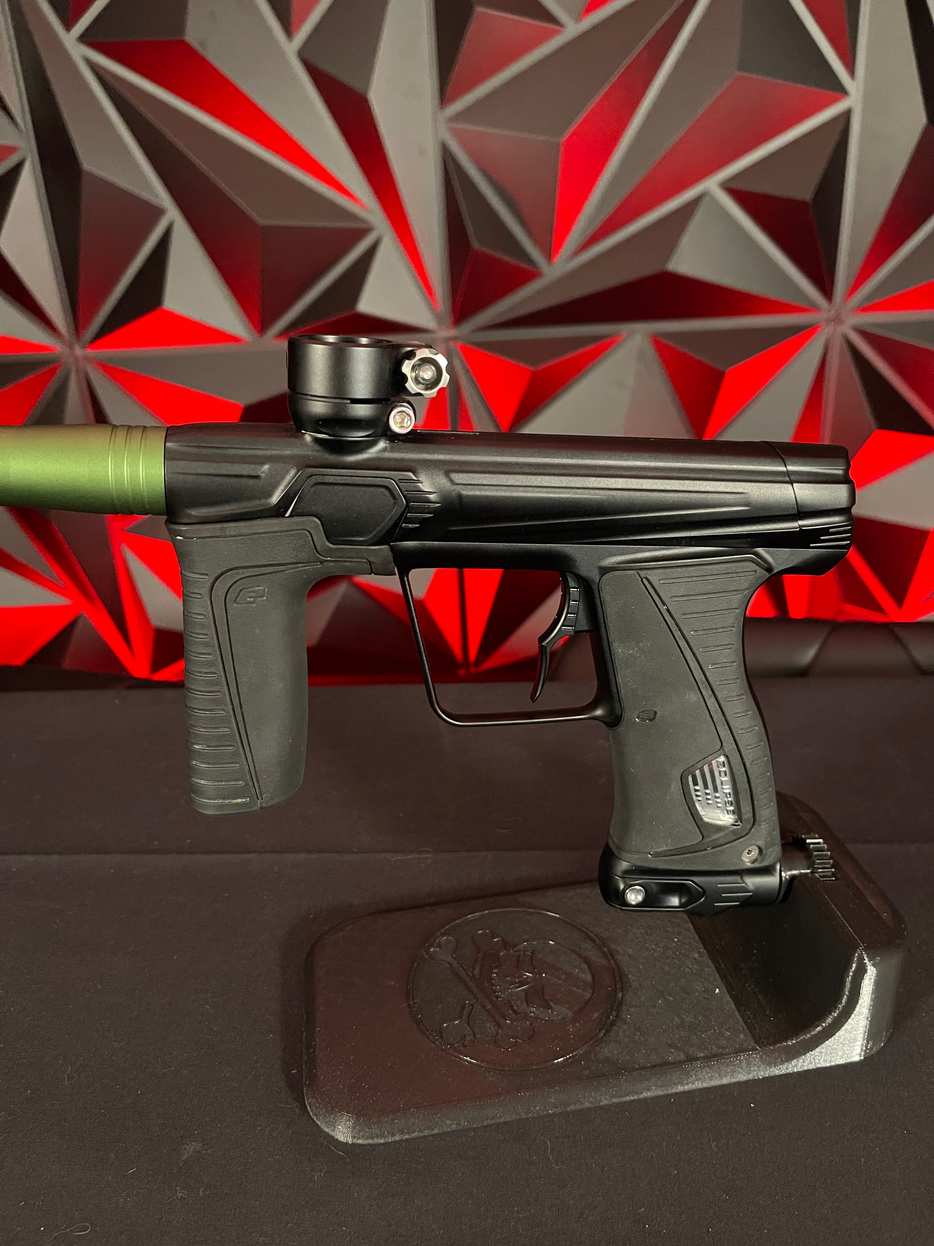 Used Planet Eclipse Gtek 180R Paintball Gun - Black w/Vyper Green Barrel Back & Infamous Deuce Trigger