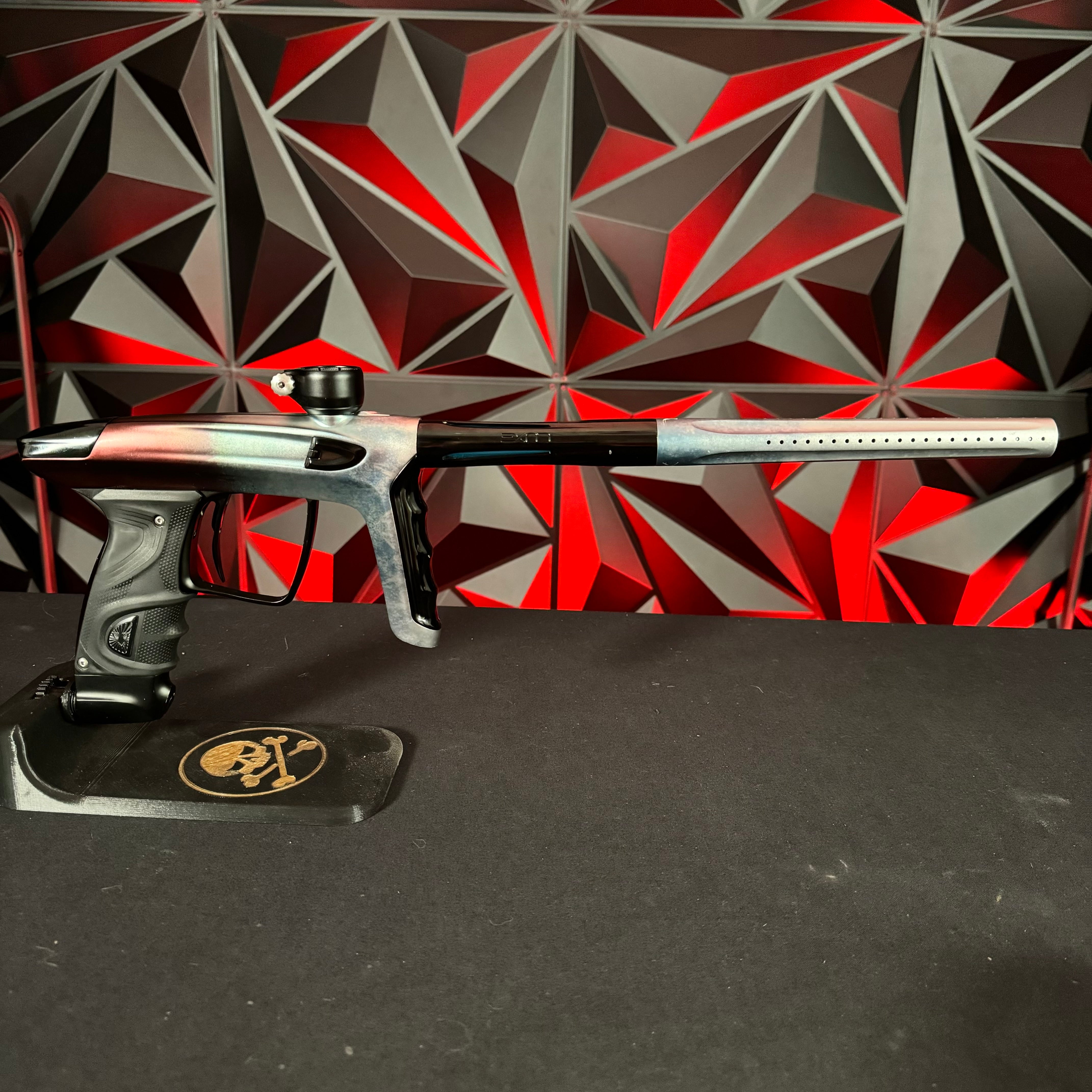 Used DLX Luxe TM40 Paintball Gun - Graphic Black Ice