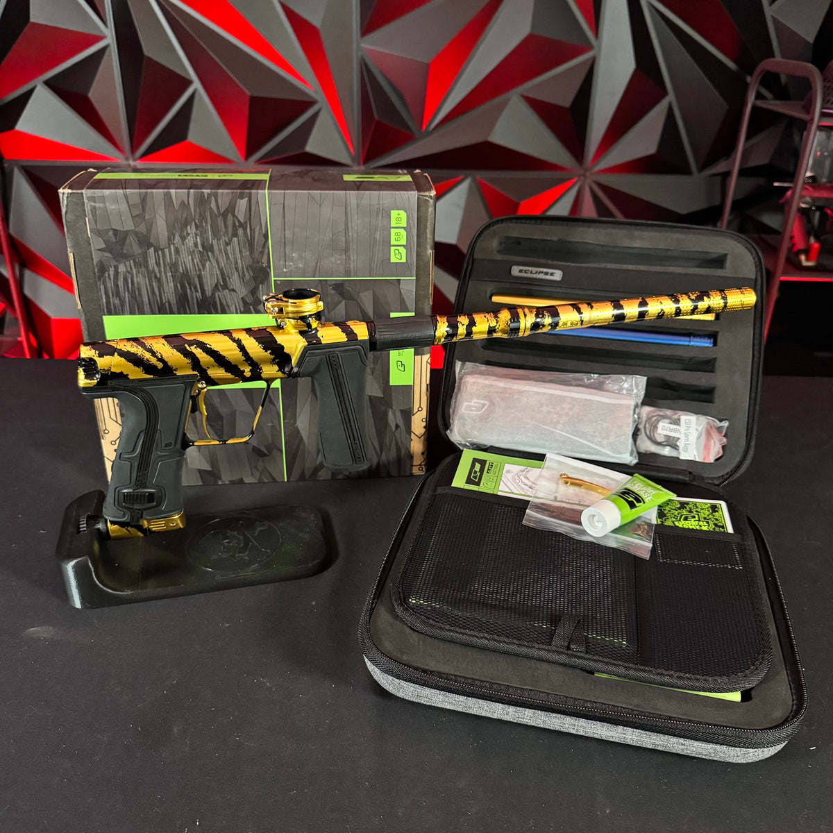 βUltimateβ Planet Eclipse CS3 Pro Package Paintball Gun - Polished Tig