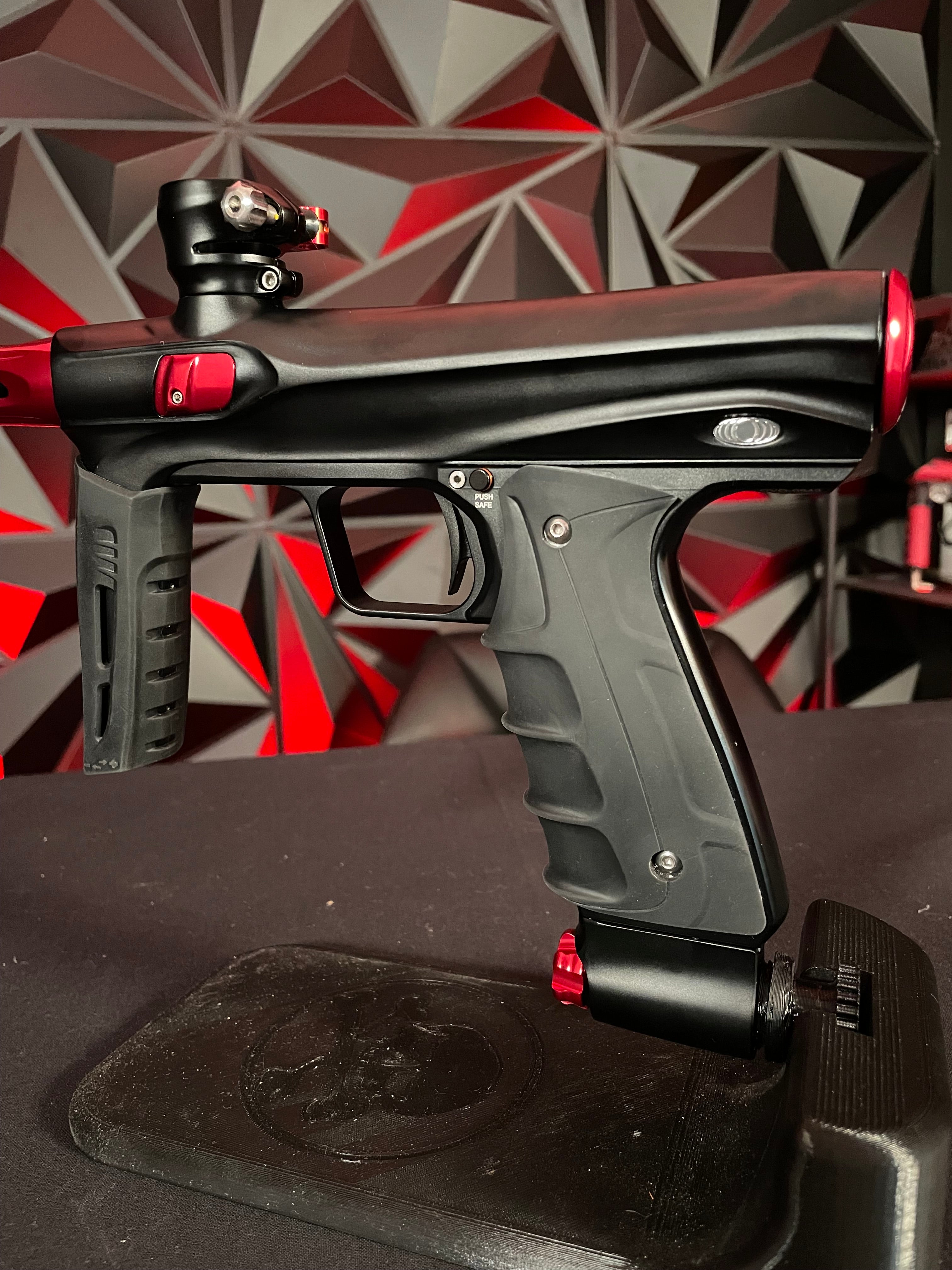 Used Shocker CVO Paintball Gun - Dust Black/Polished Red