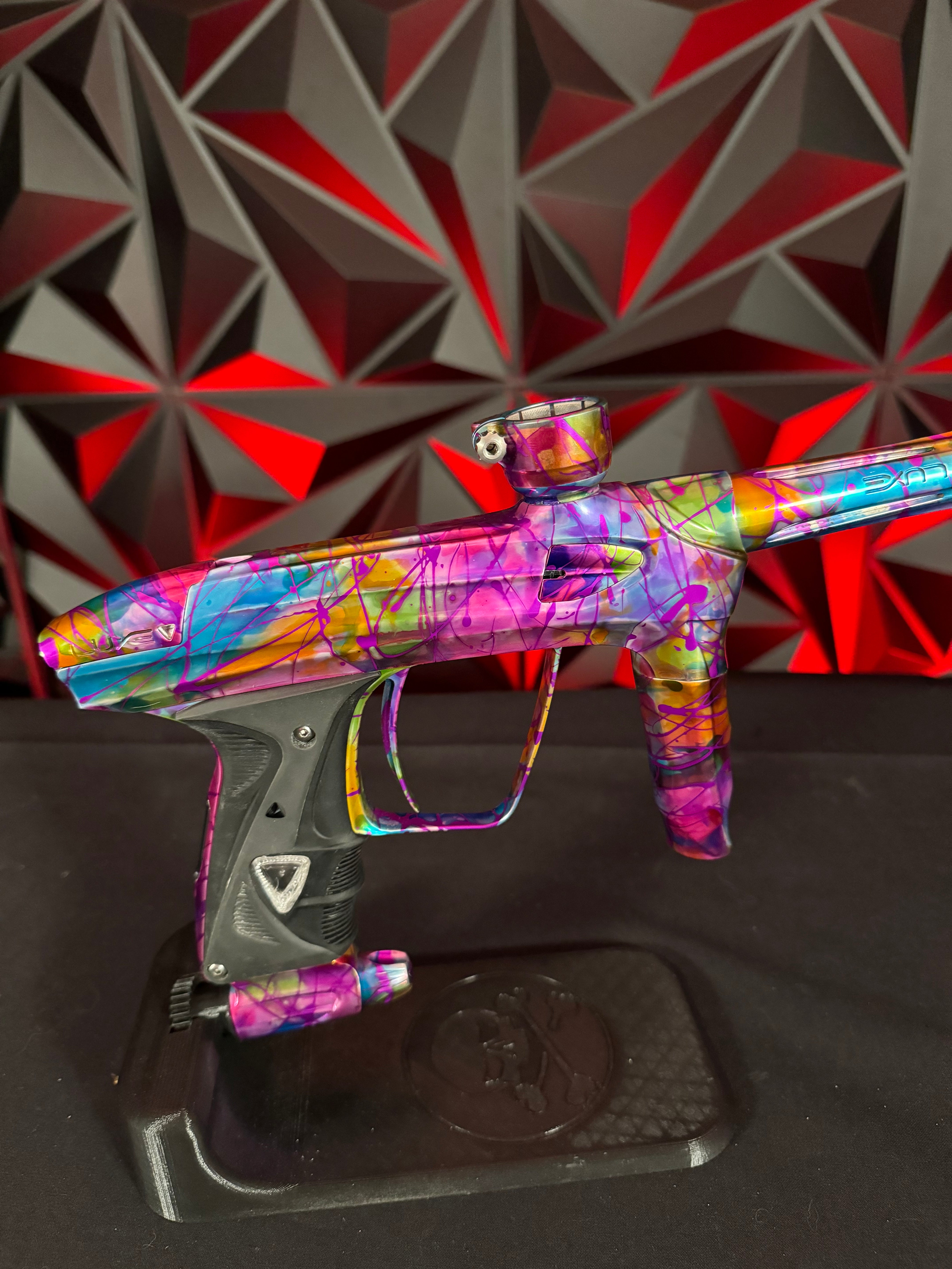 Used DLX Luxe 2.0 Oled Paintball Gun - Potty Splash