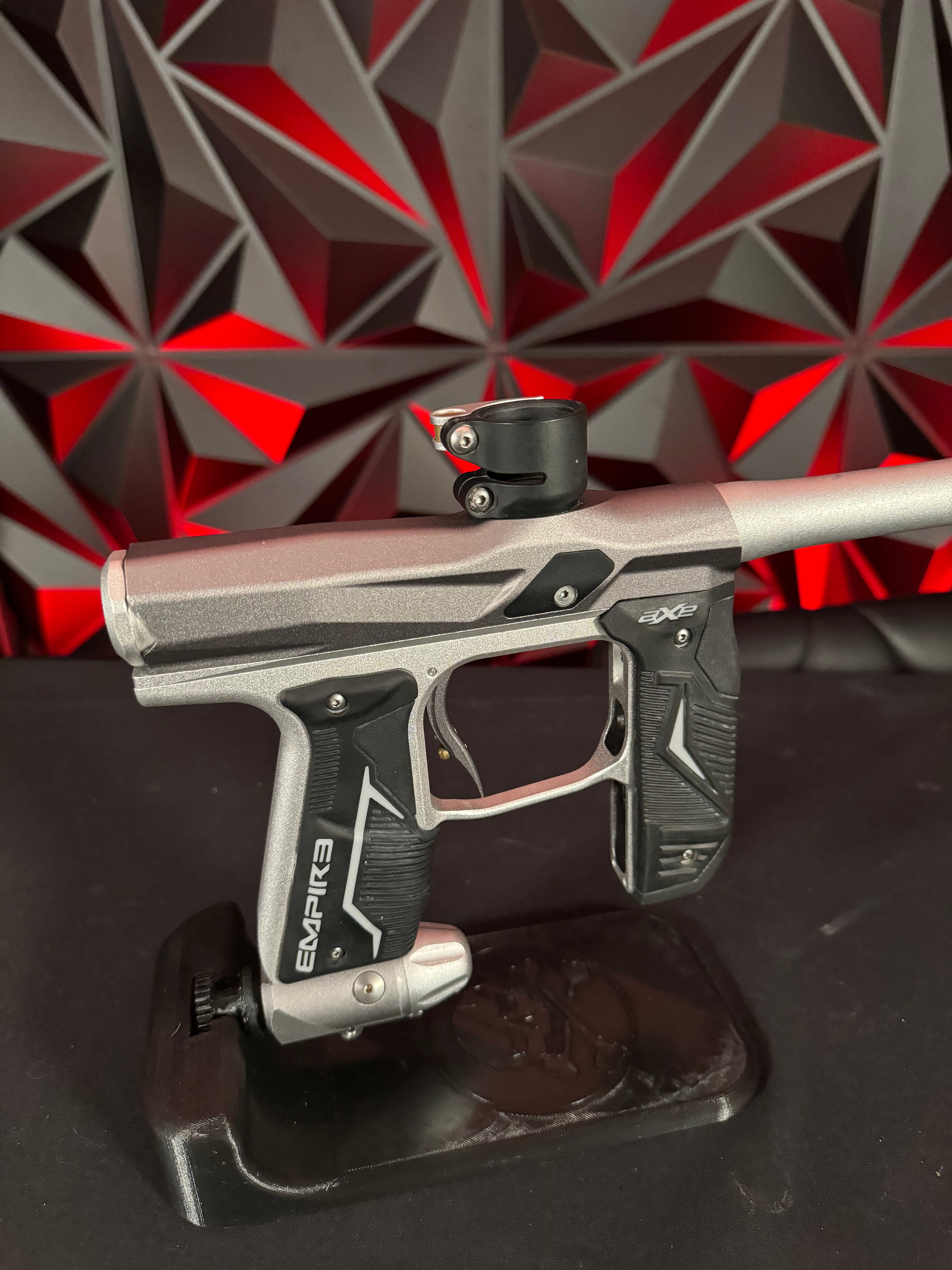 Used Empire Axe 2.0 Paintball Gun - Grey / Silver