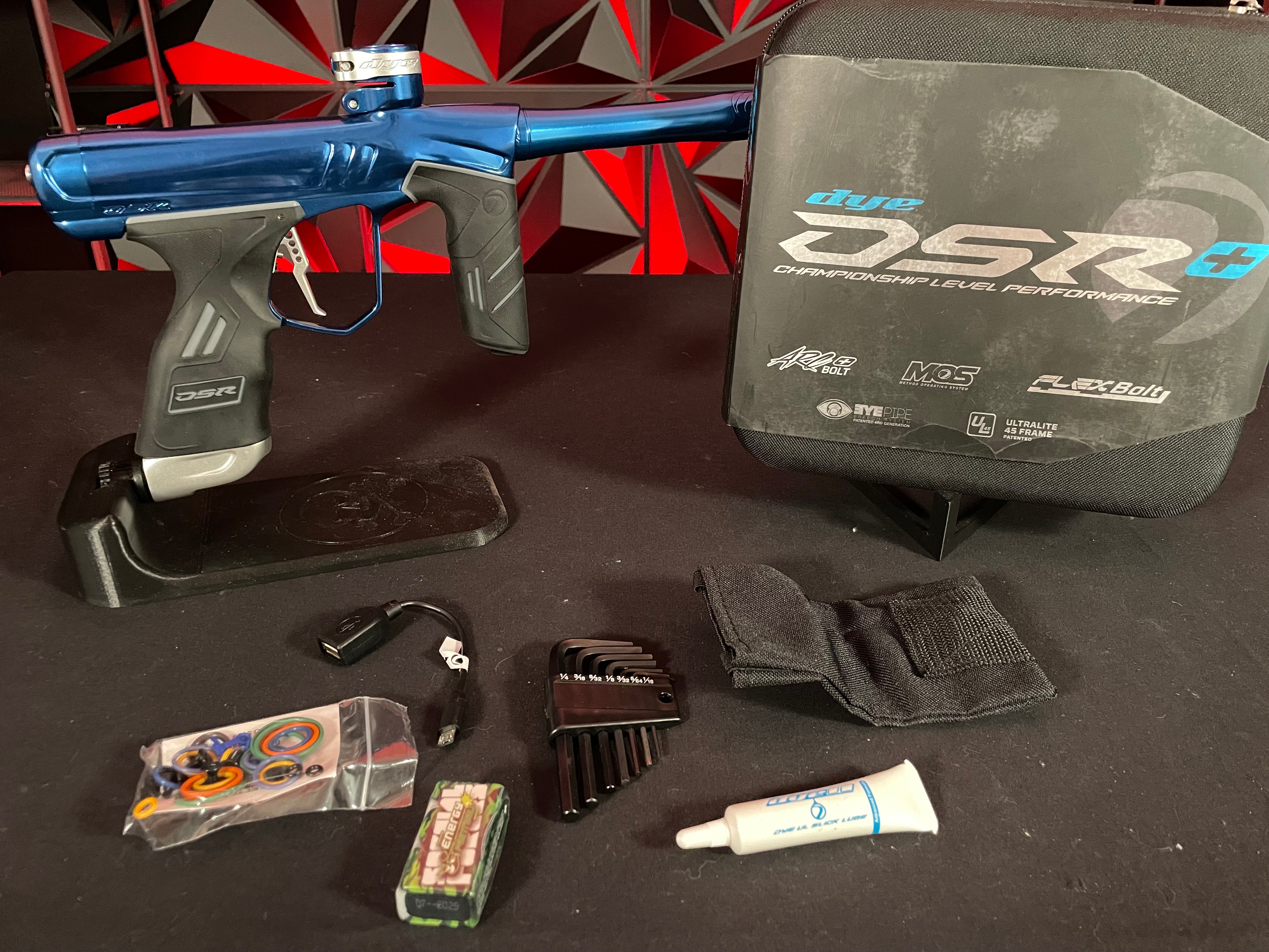 Used Dye DSR+ Paintball Gun - Polished Blue/Polished Silver (Deep Blue)