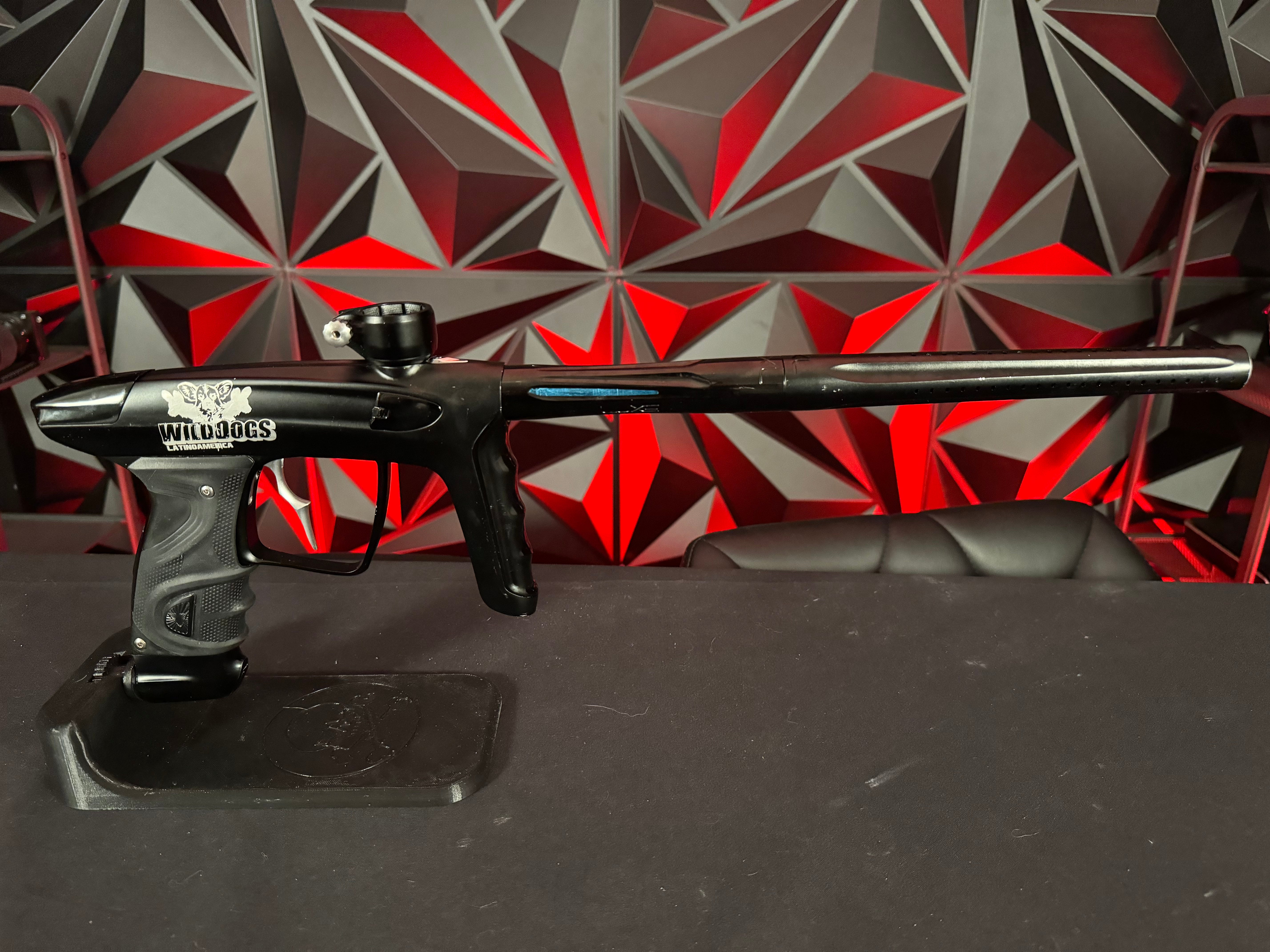 Used DLX TM40 Paintball Gun - LE Wilddogs