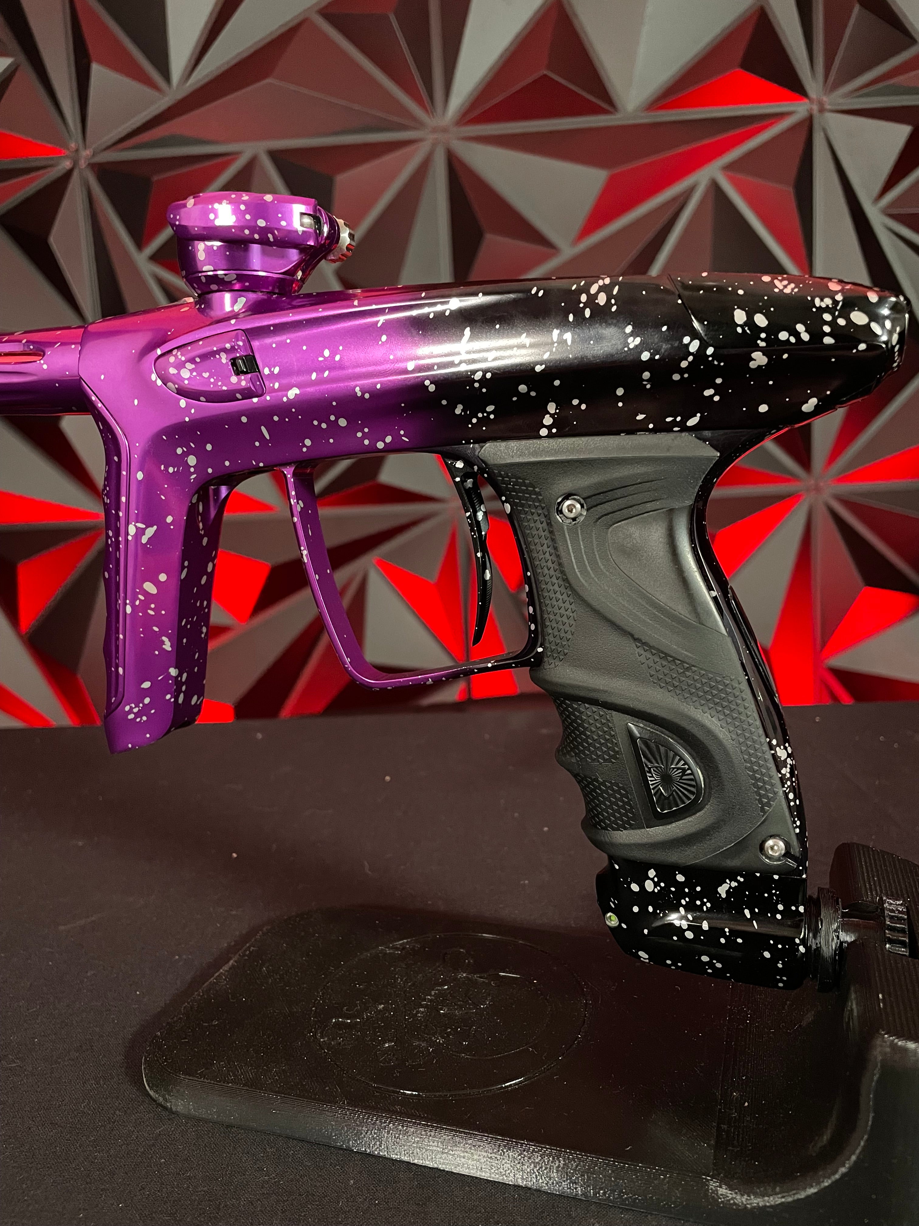 Used DLX Luxe TM40 Paintball Gun - LE Nebula Speckled Black/Purple Fade