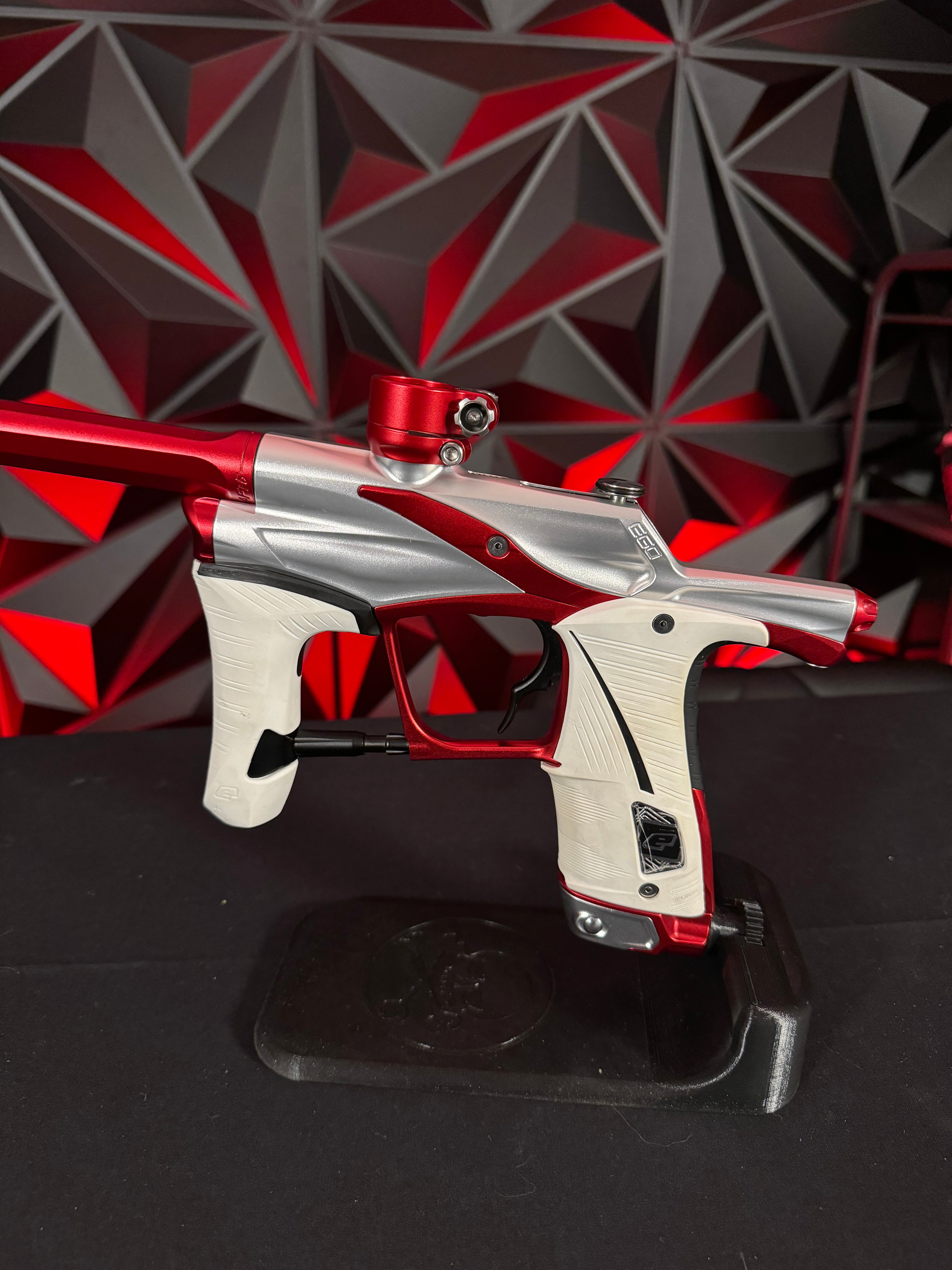 Used Planet Eclipse Ego LV1.5 Paintball Gun - Silver/Red w/ Deuce Trigger