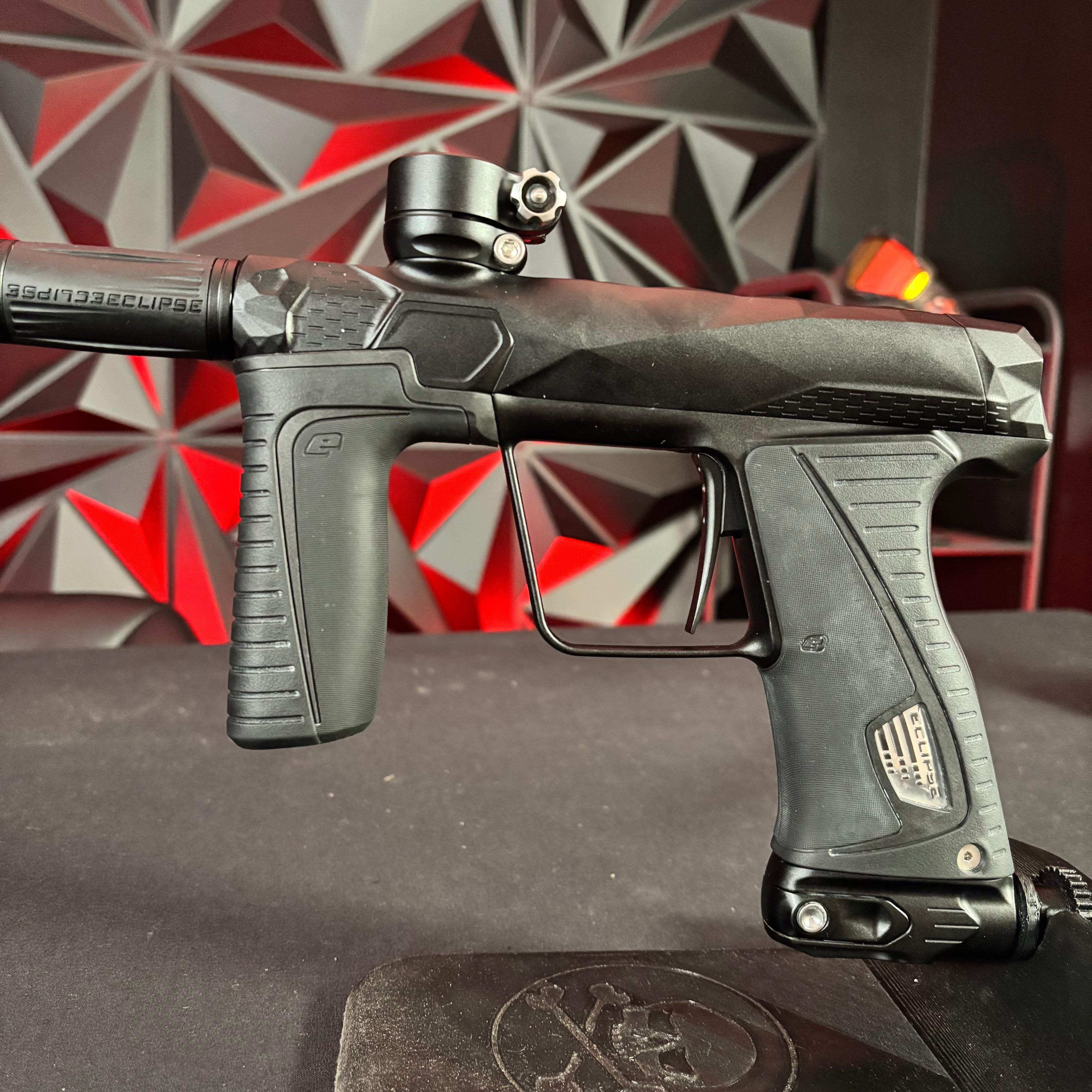 Used Planet Eclipse/Infamous 180r Paintball Gun - Midnight /w S63 Barr