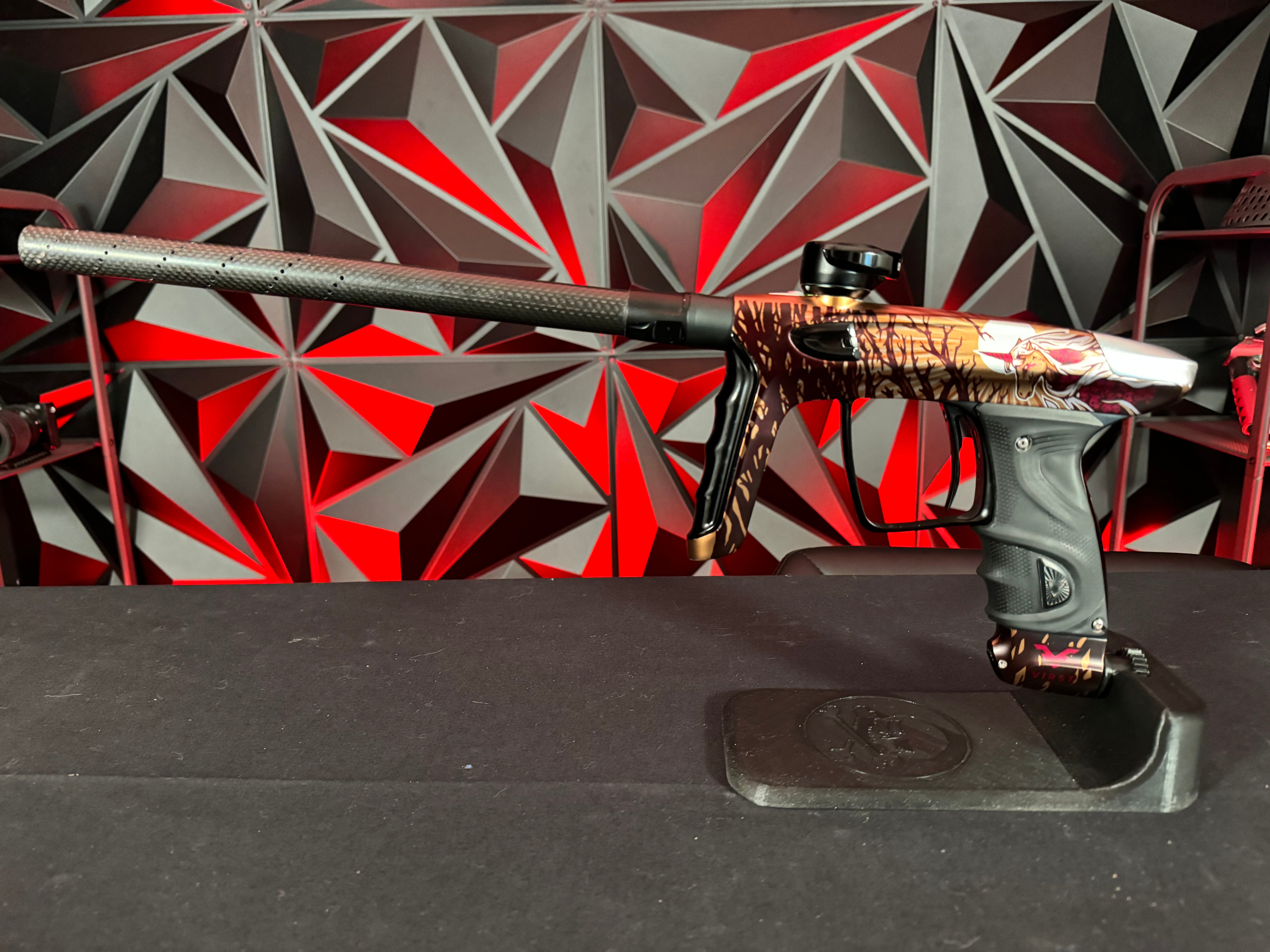 Used DLX Luxe TM40 Paintball Gun - LE Virst Bloody Horses *PRO-OWNED*