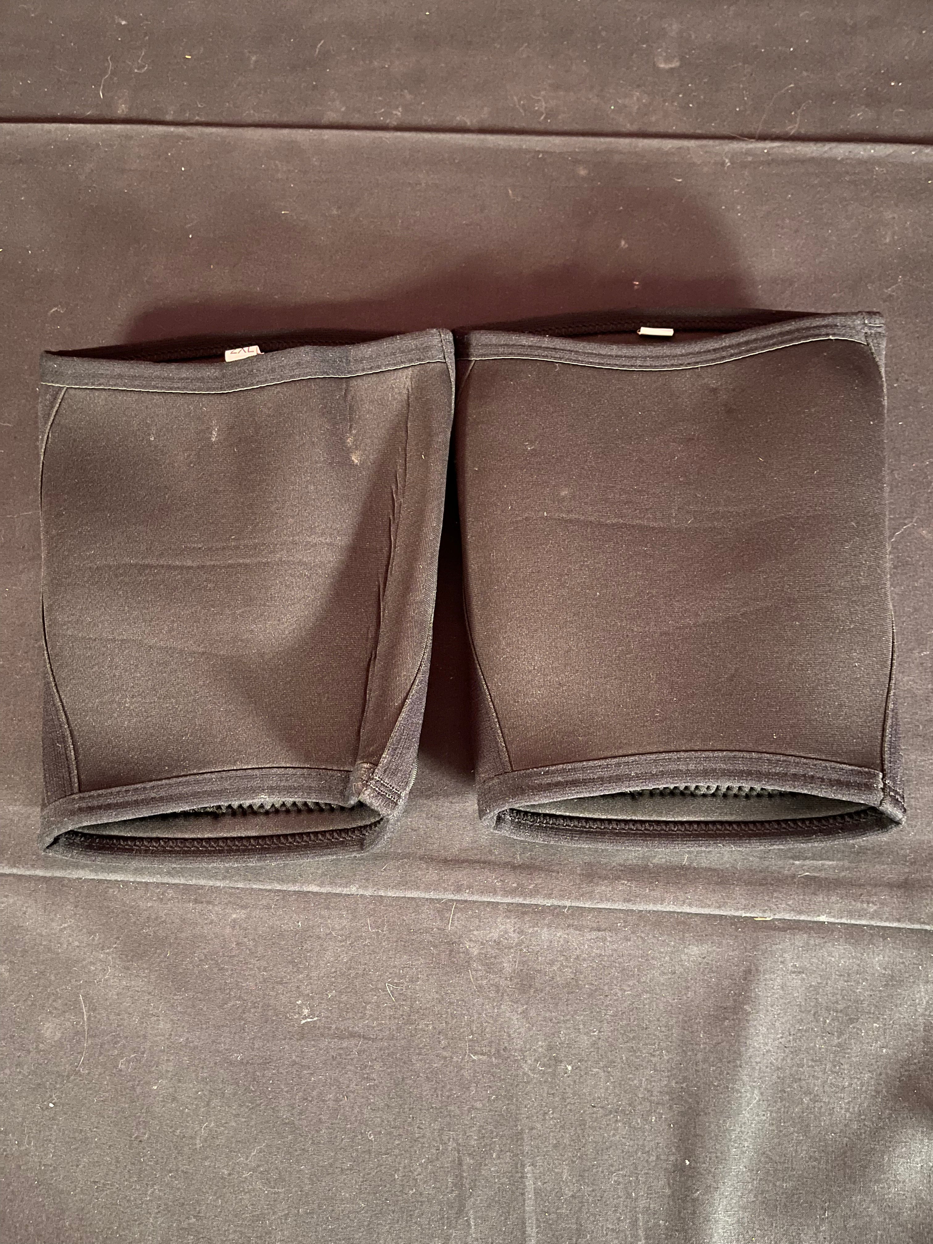 Used Hydra Fit Knee Pads - 2X-Large