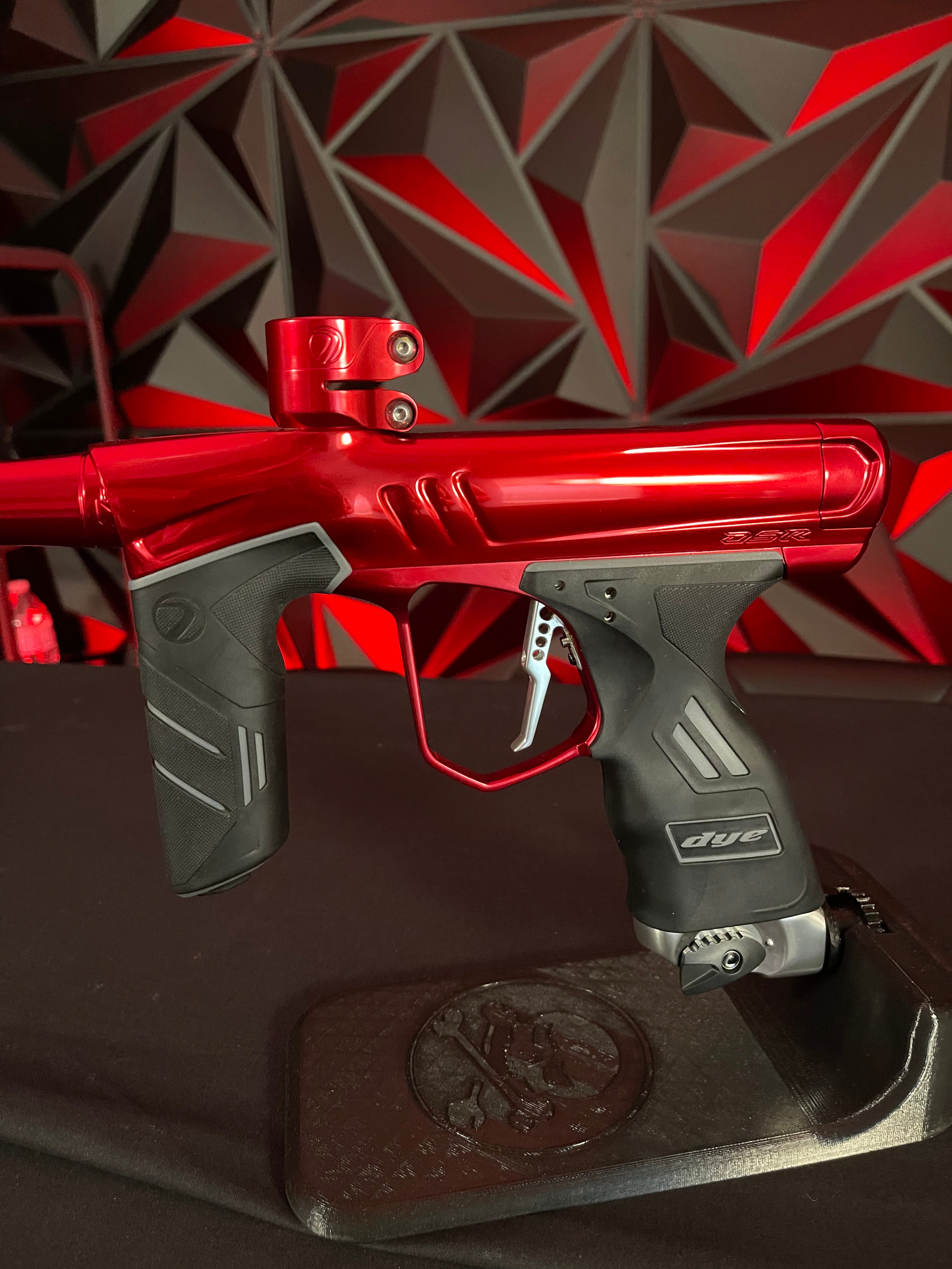 Used Dye DSR+ Paintball Gun - Lava w/ Ironman Pro Kit