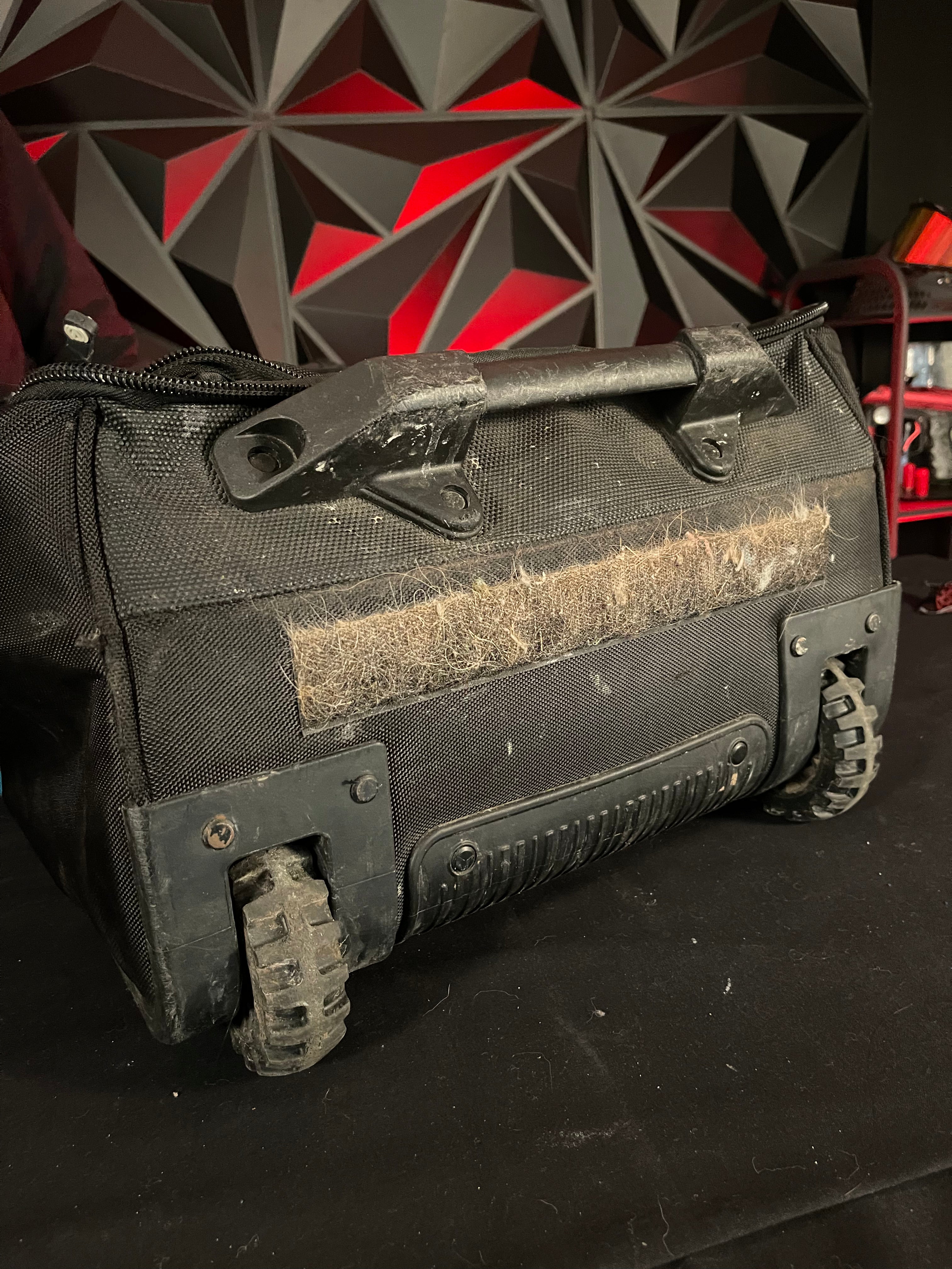 Used Virtue High Roller Gear Bag - Graphic Black