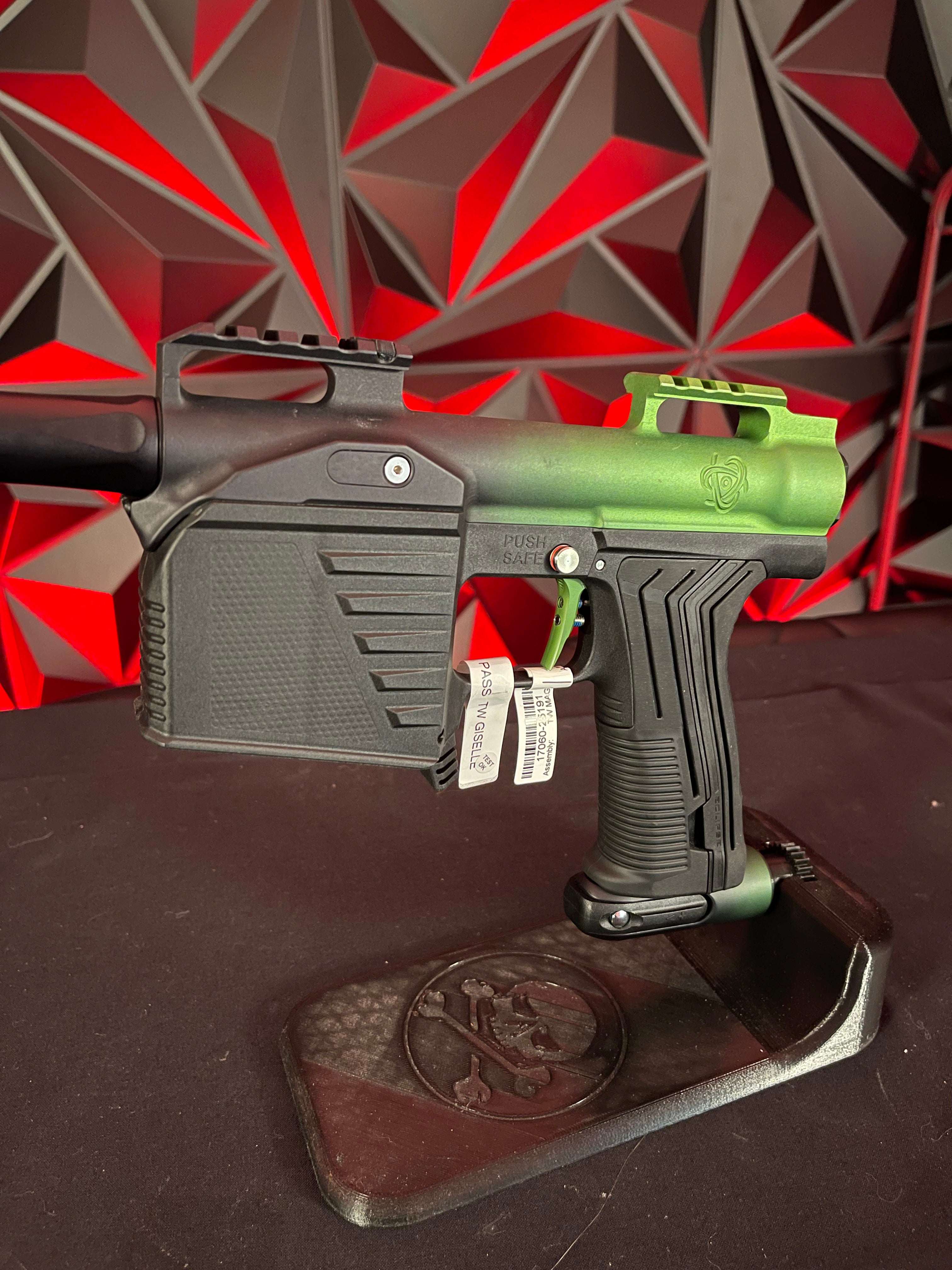 Used Planet Eclipse Inception Designs "Ranger" EMF100 Paintball Gun - Green to Black Fade w/Inception Design Body, FANG Trigger, PWR Bored matching Barrel