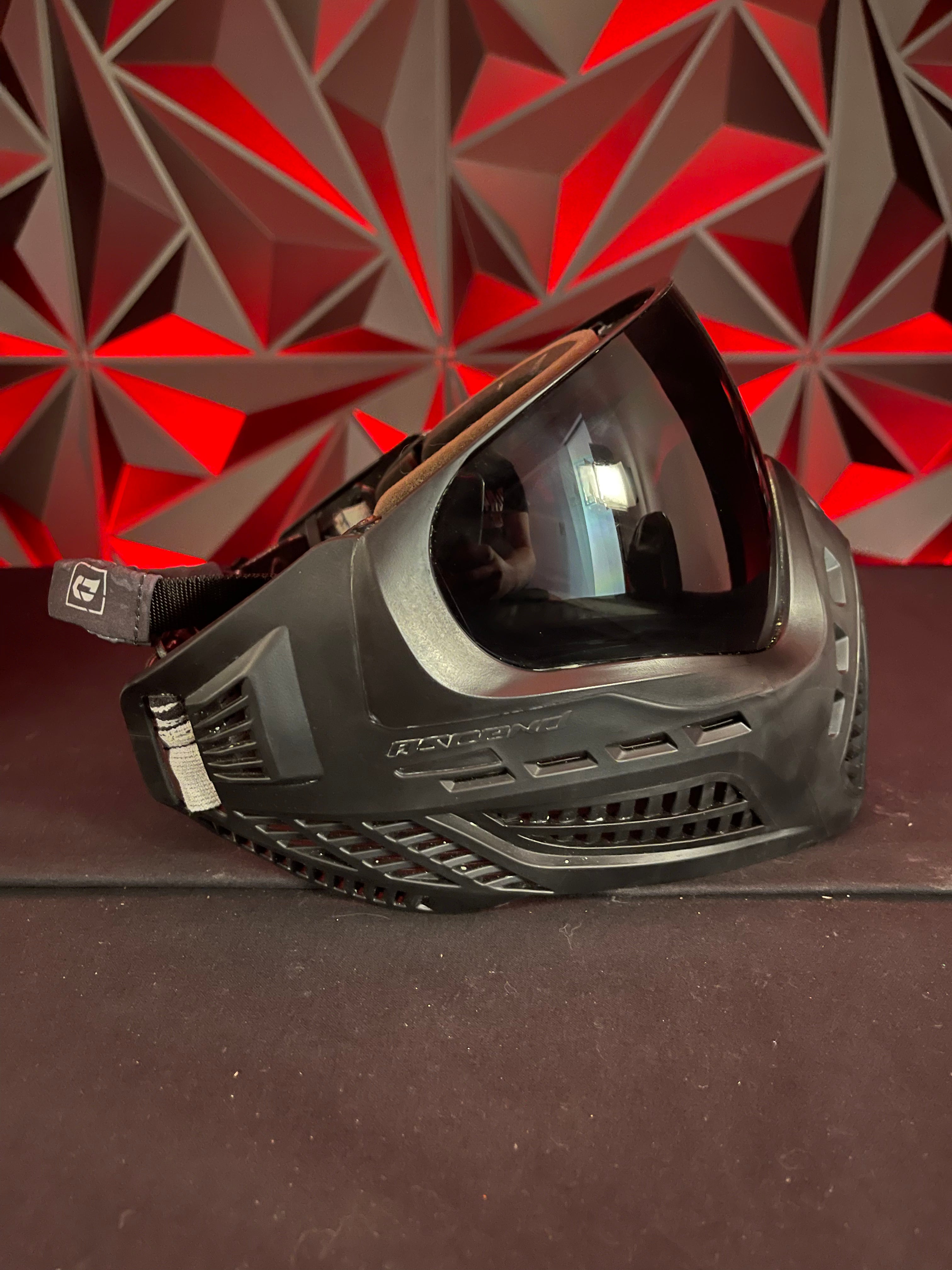 Used Virtue Vio Ascend Paintball Mask - Black w/Visor and Exalt V3 Goggle Case