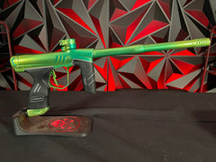 Used Dye DSR+ Paintball Gun - LVL Up Chromatic Green 1 of 1 Anno w/ IM Pro Kit