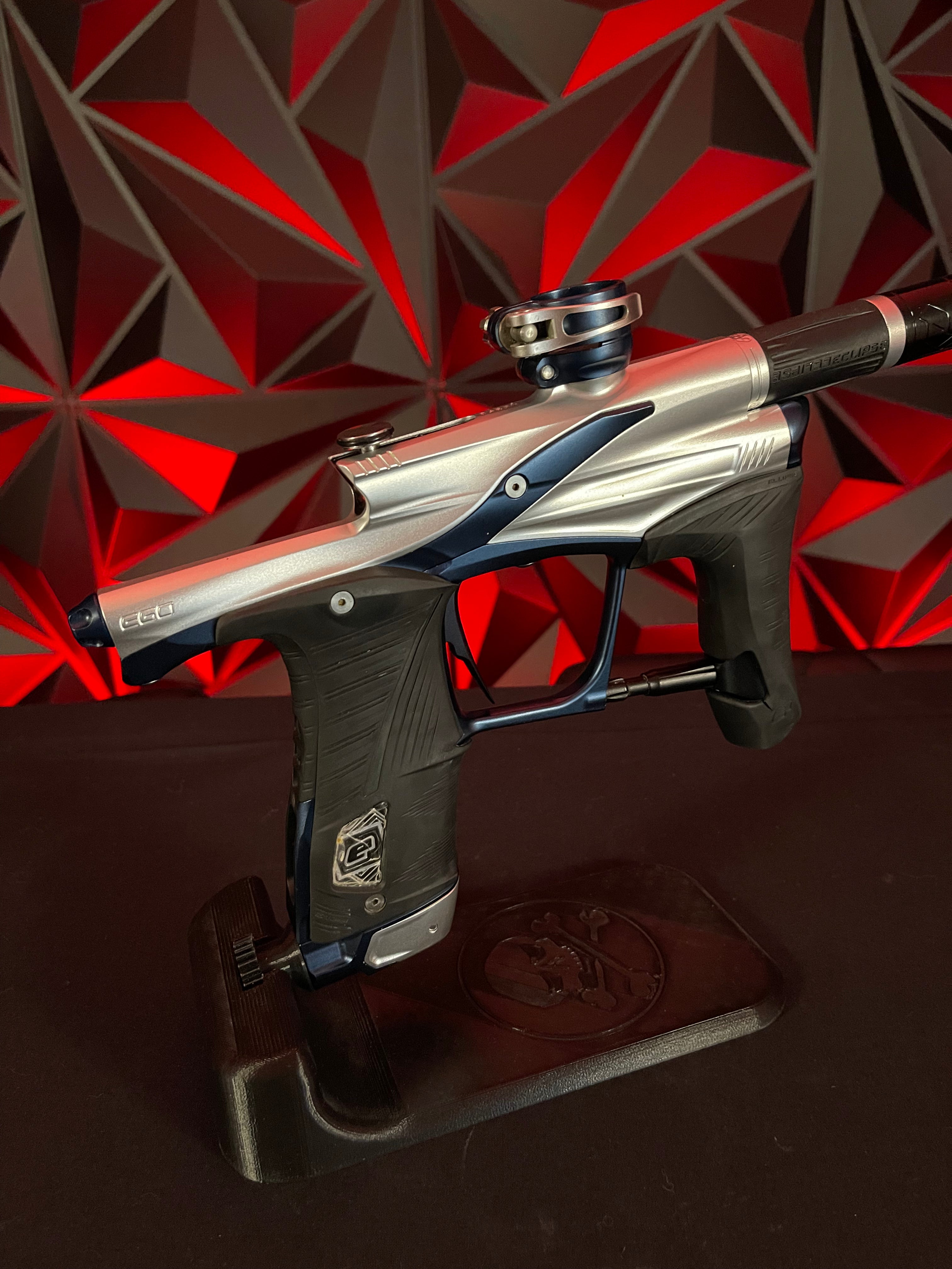 Used Eclipse LV1.6 Paintball Gun Moonstone Punishers Paintball