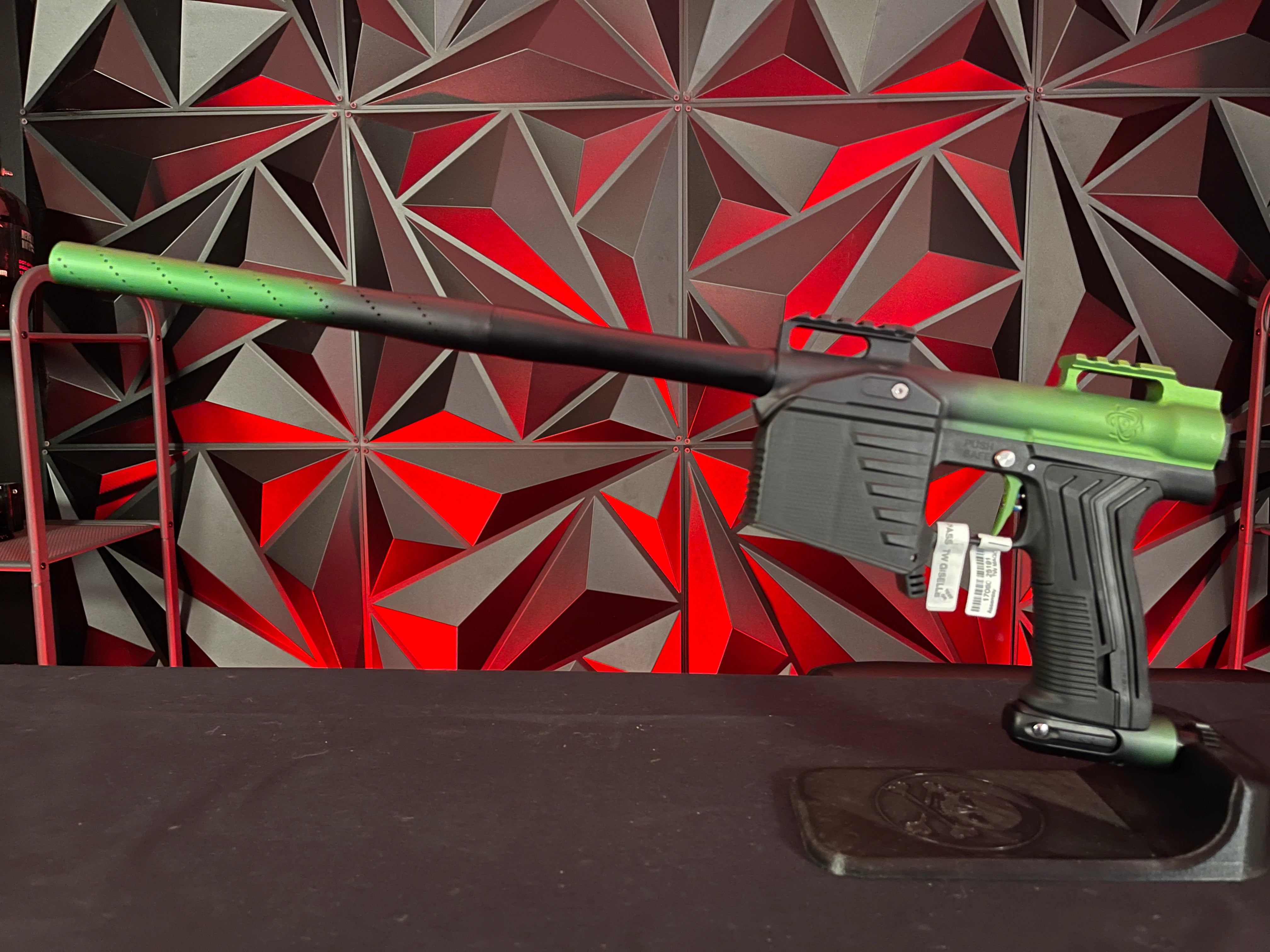 Used Planet Eclipse Inception Designs "Ranger" EMF100 Paintball Gun - Green to Black Fade w/Inception Design Body, FANG Trigger, PWR Bored matching Barrel