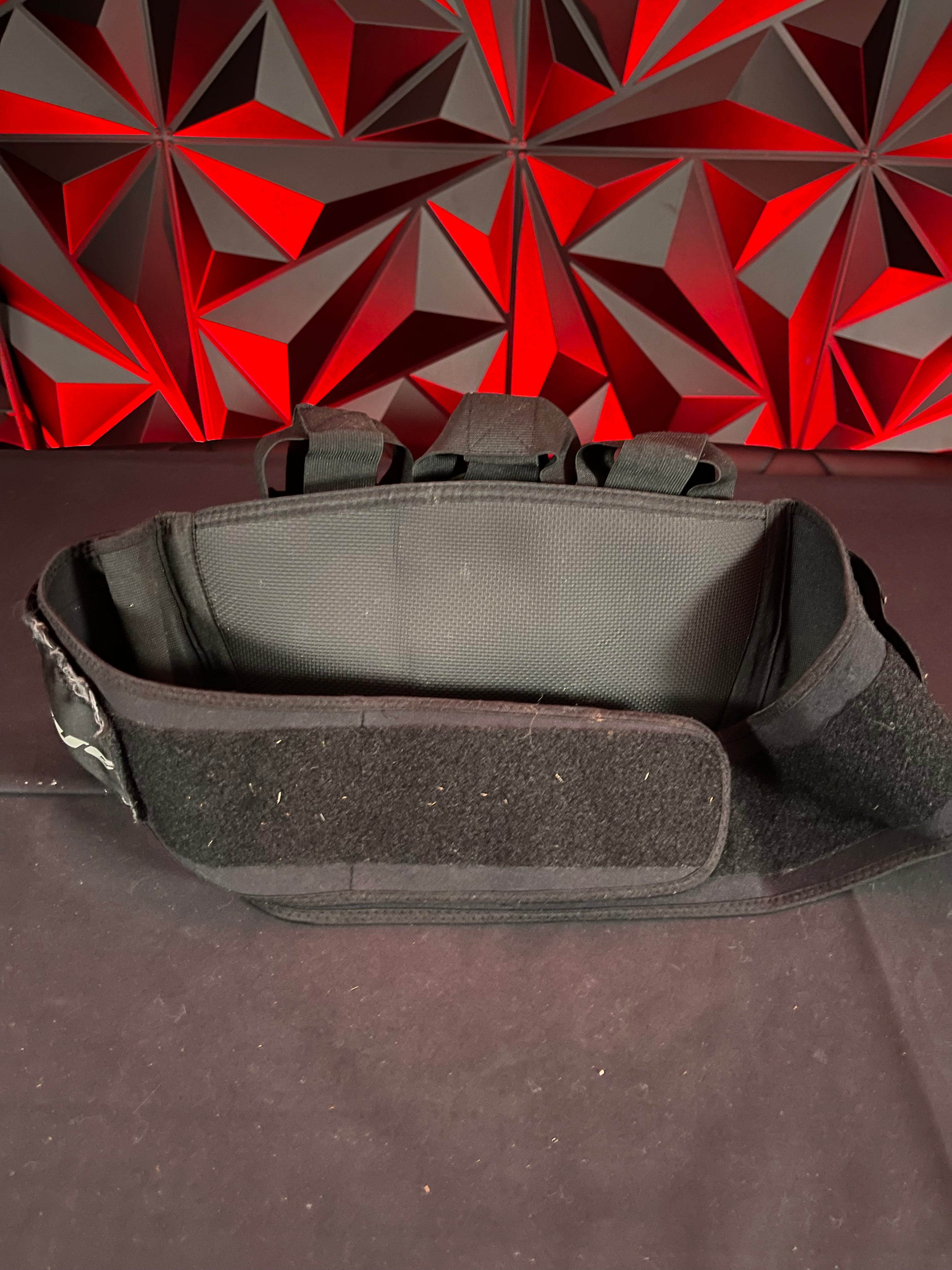 Used Dye Jet Paintball Harness 3 + 4 Black Punishers Paintball