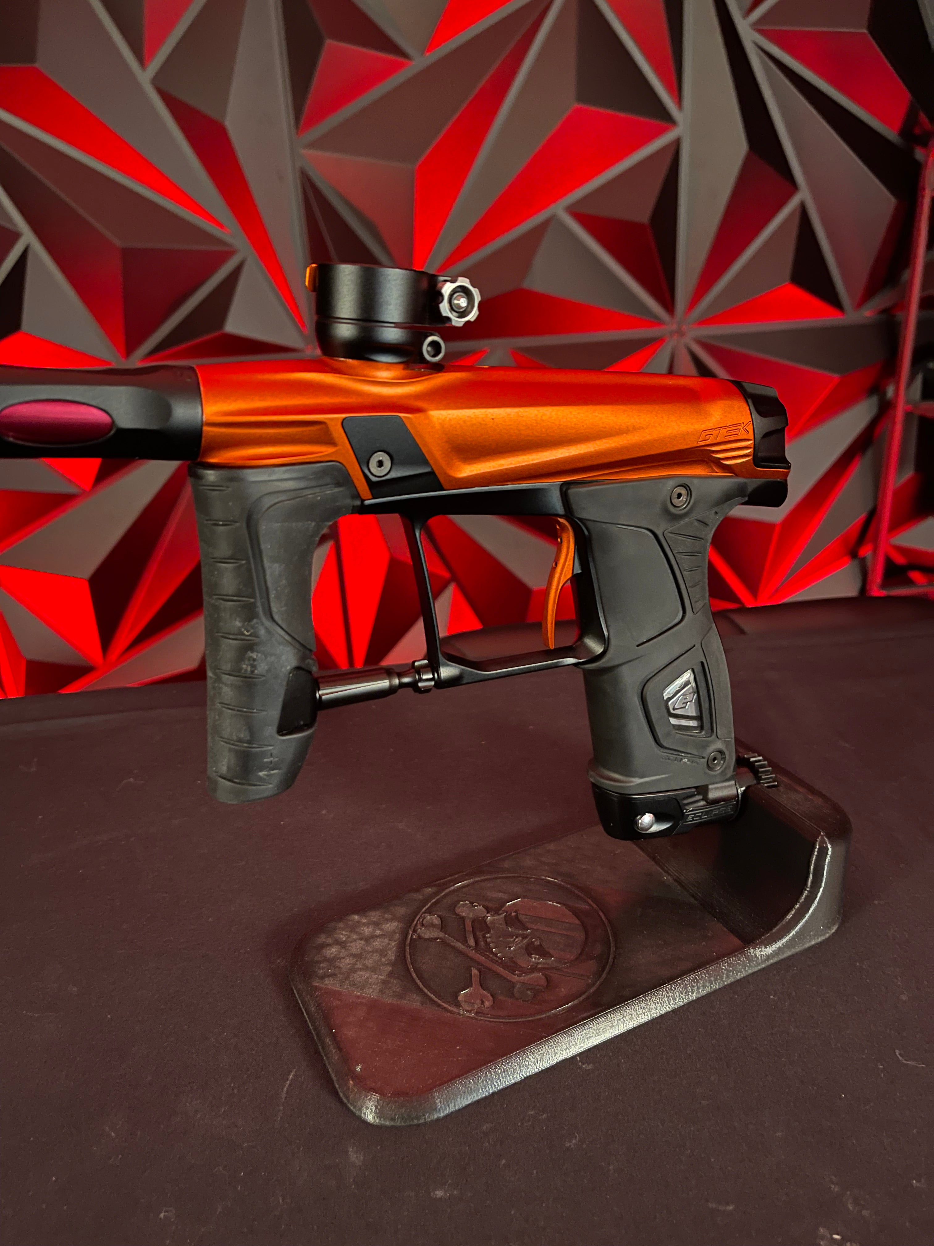 Used Eclipse Gtek 160r Paintball Gun Orange/Black Punishers