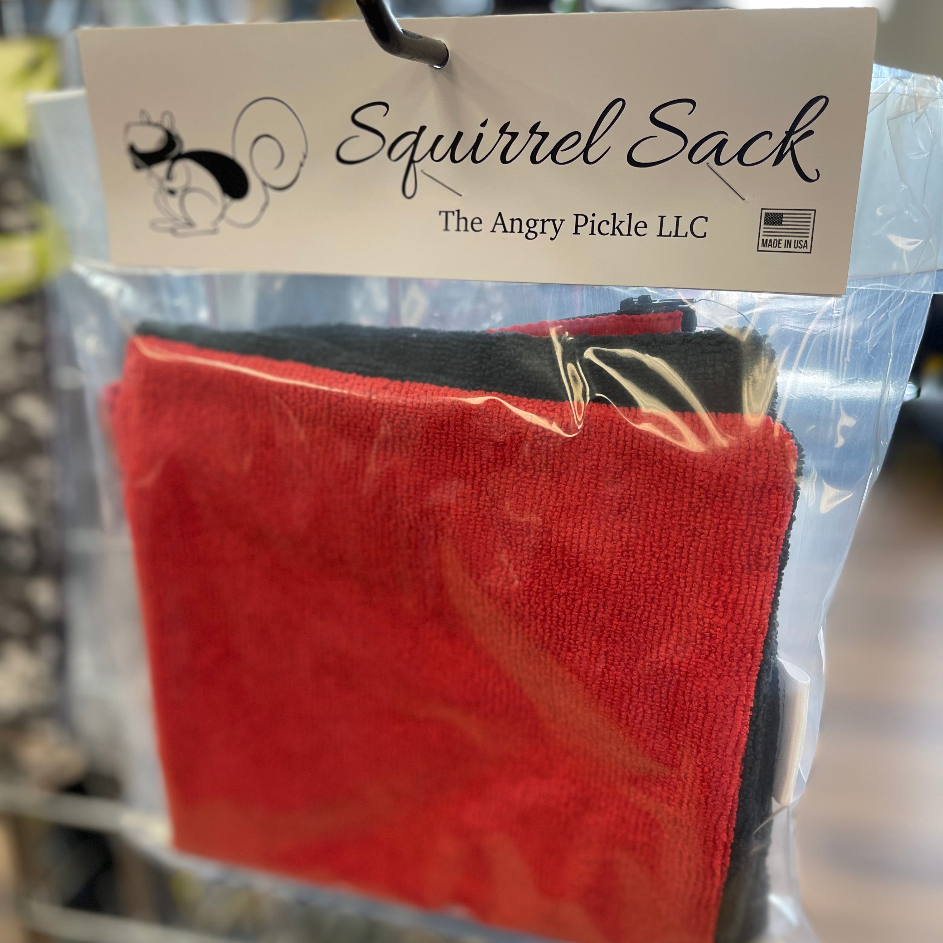 Squirrel Sack Microfiber Bag - Black/Red