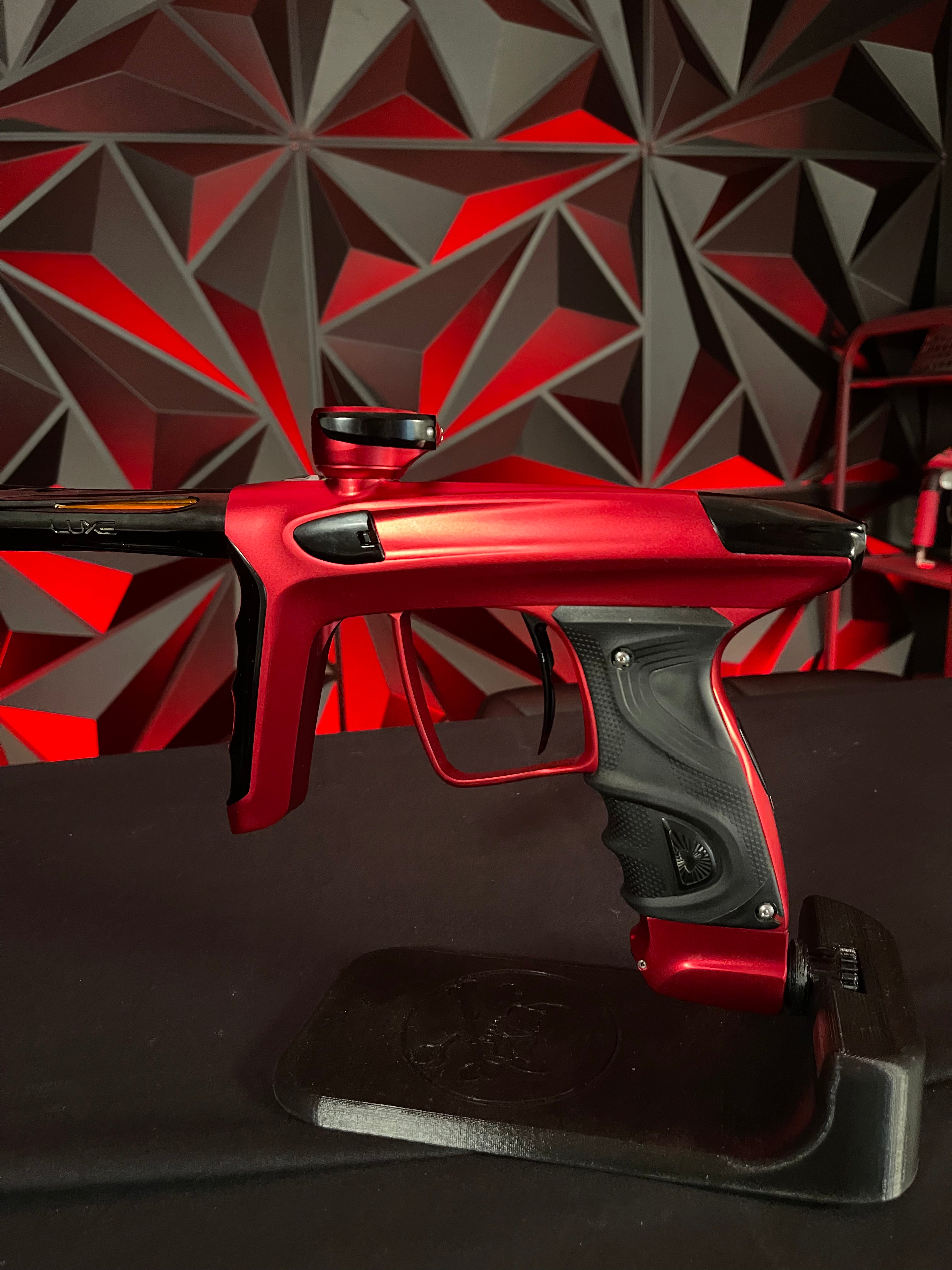 Used DLX Luxe TM40 Paintball Gun- Dust Red/Polished Black