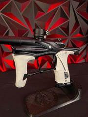 Used Planet Eclipse Ego LV1 Paintball Gun - Black w/ White Grip Kit