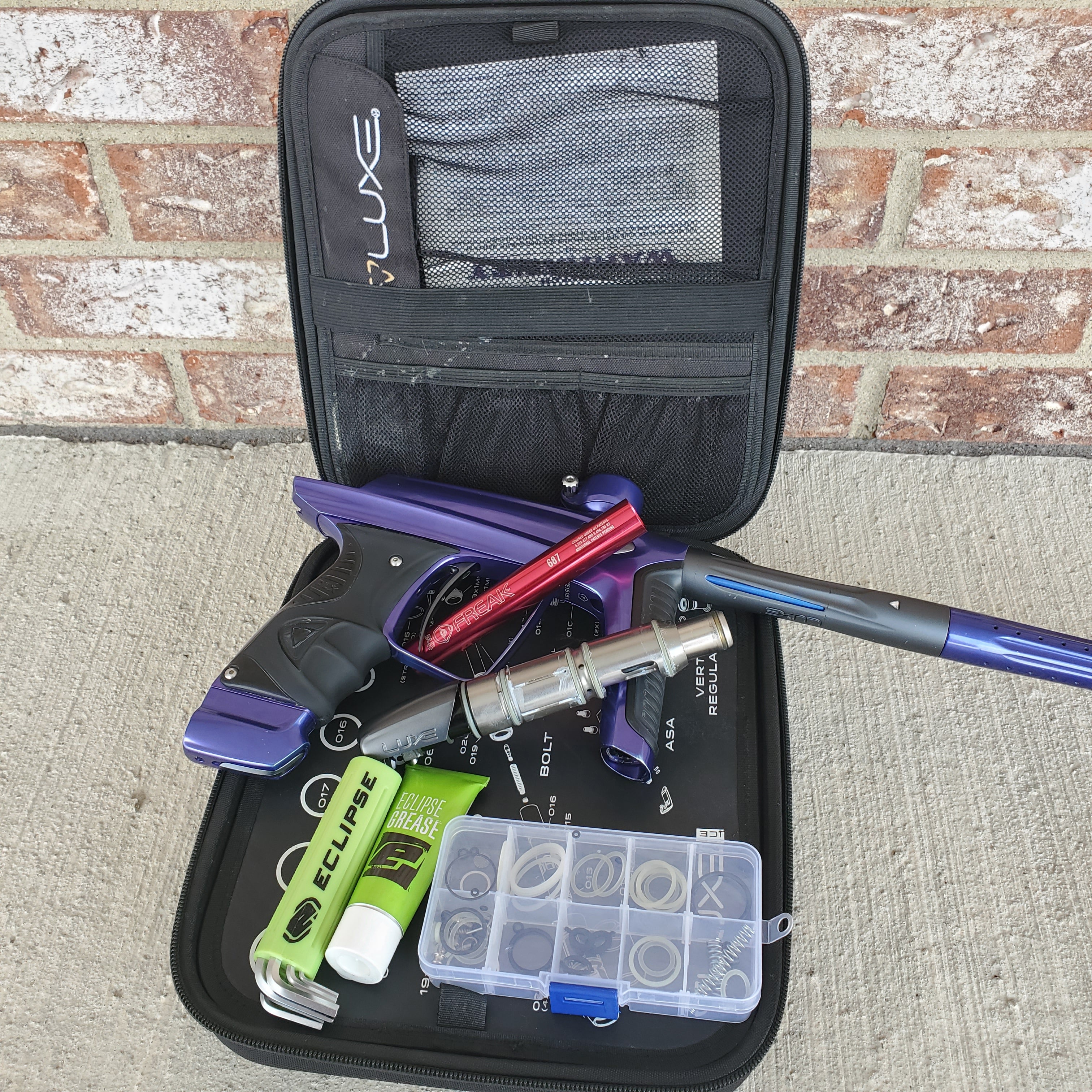 Used DLX Luxe Ice Paintball Gun - Purple / Pewter