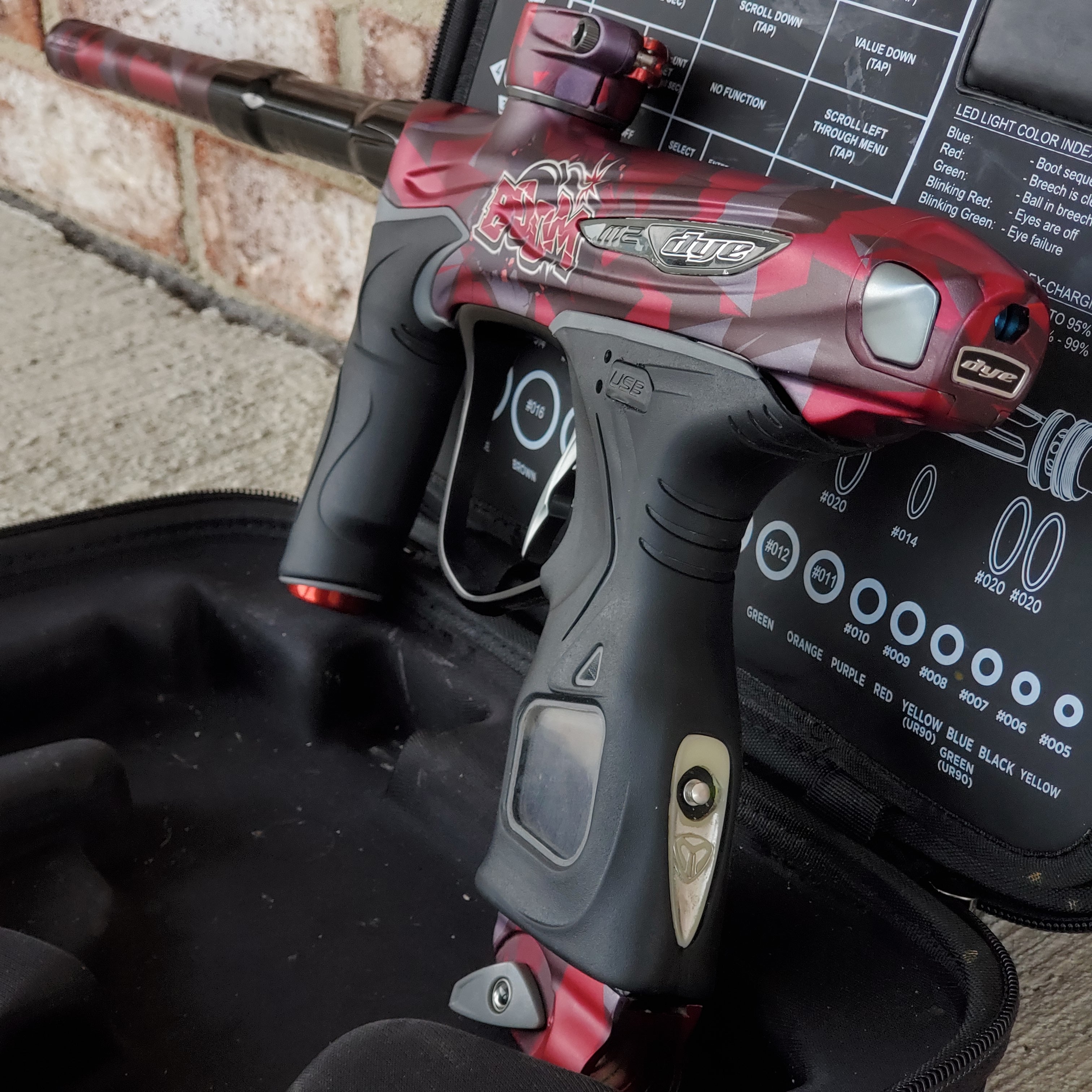 Used Dye M2 MOSAir Paintball Gun Boom Punishers Paintball