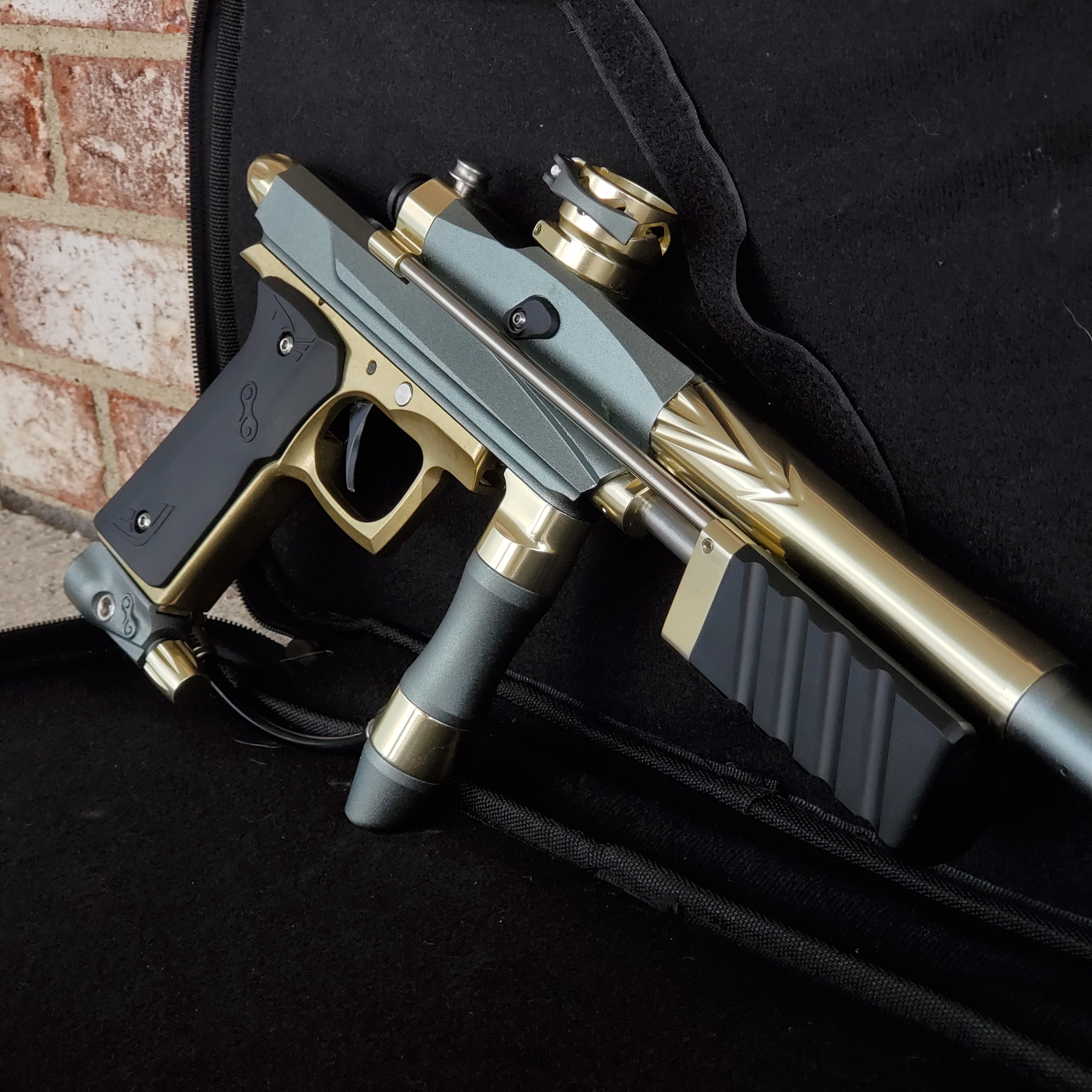 Used Azodin KP3 Pump Paintball Gun - Dust Titanium / Gold