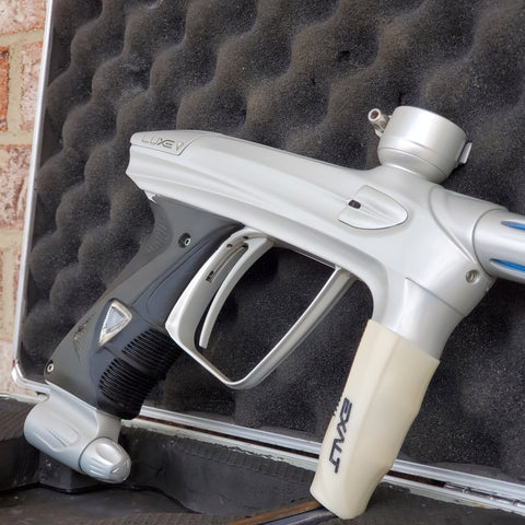 Used DLX Luxe 2.0 Paintball Gun - Pearl White