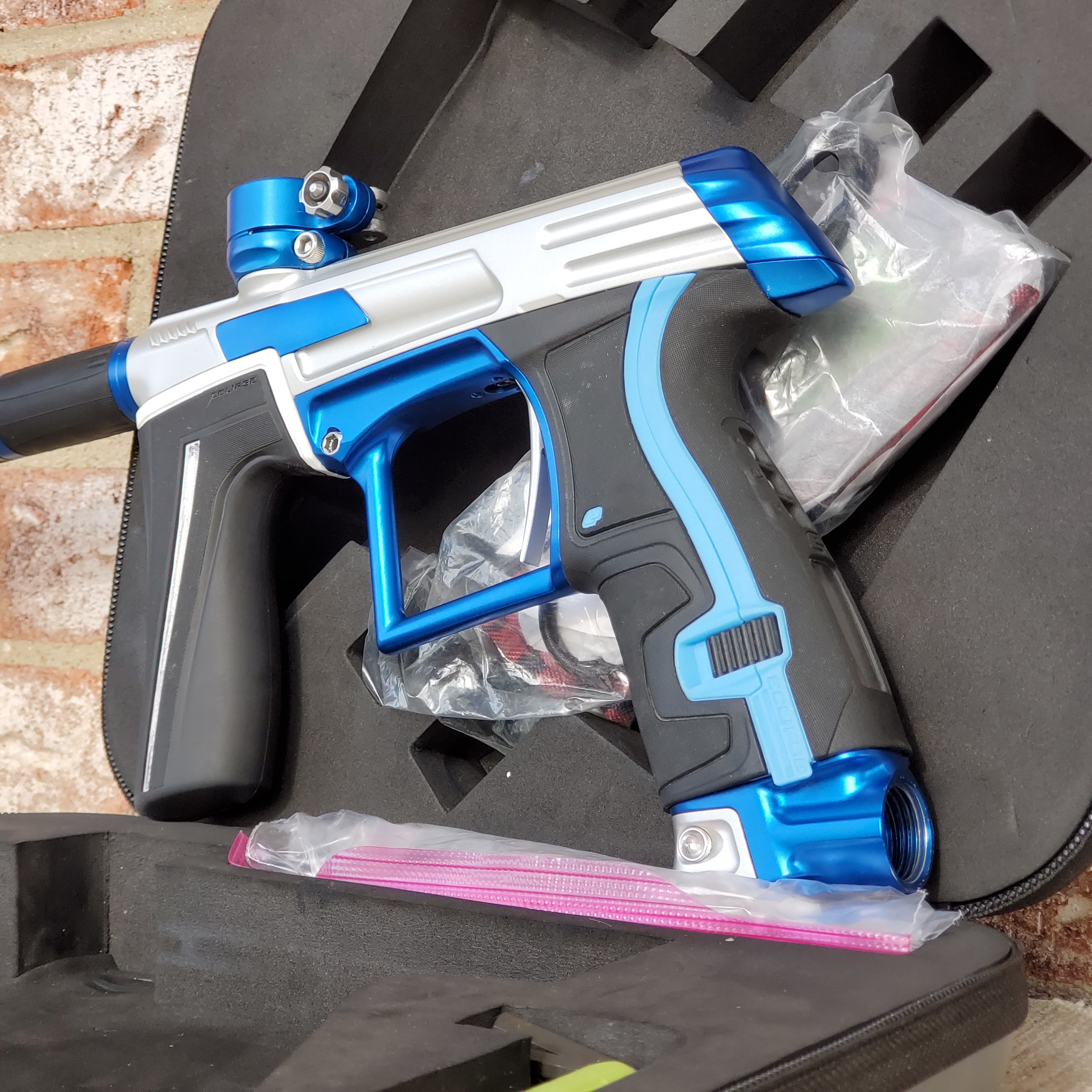 Used Planet Eclipse CS1.5 Paintball Gun - Silver / Blue