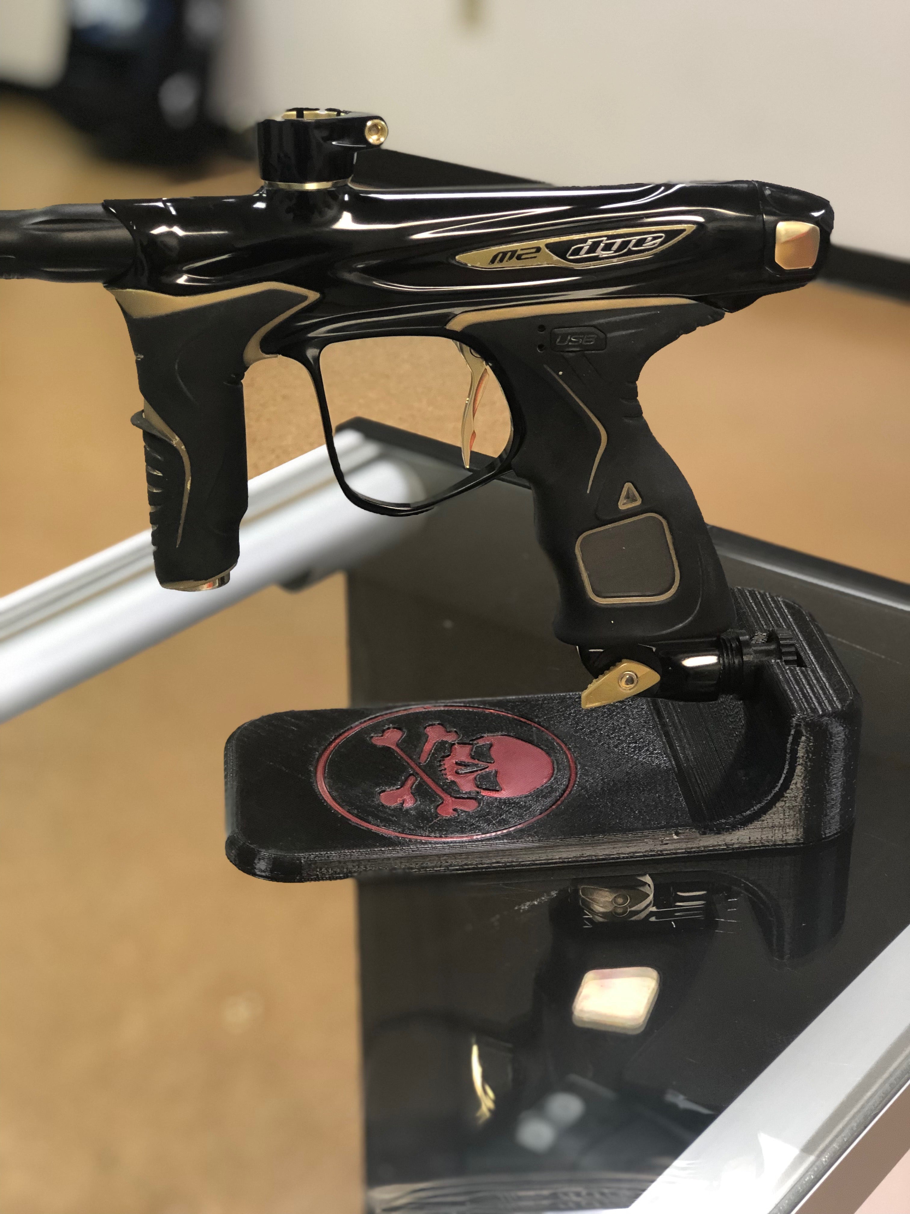 Used Dye M2 Black/Polished Gold