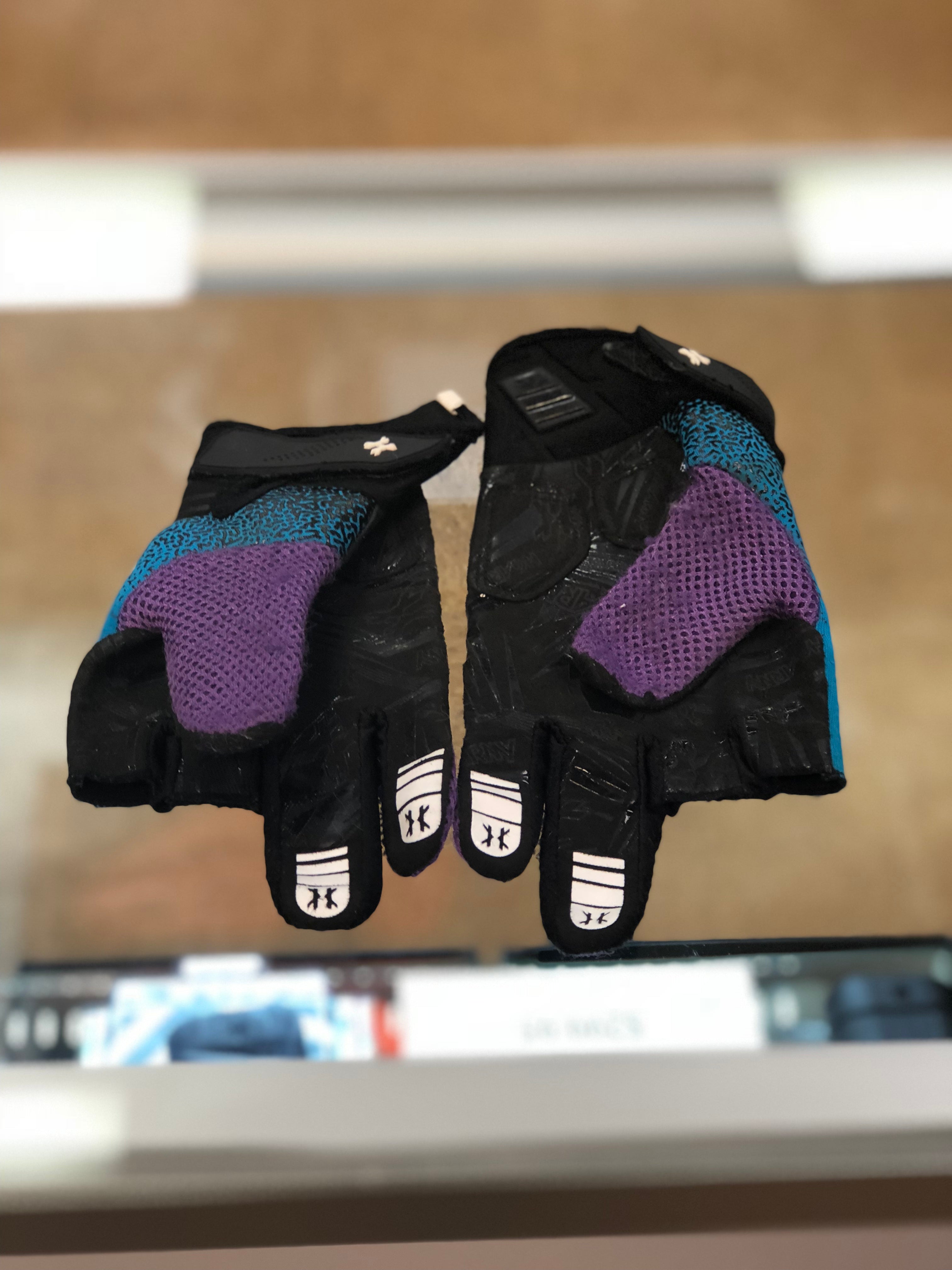 Used HK Army Arctic Pro Gloves