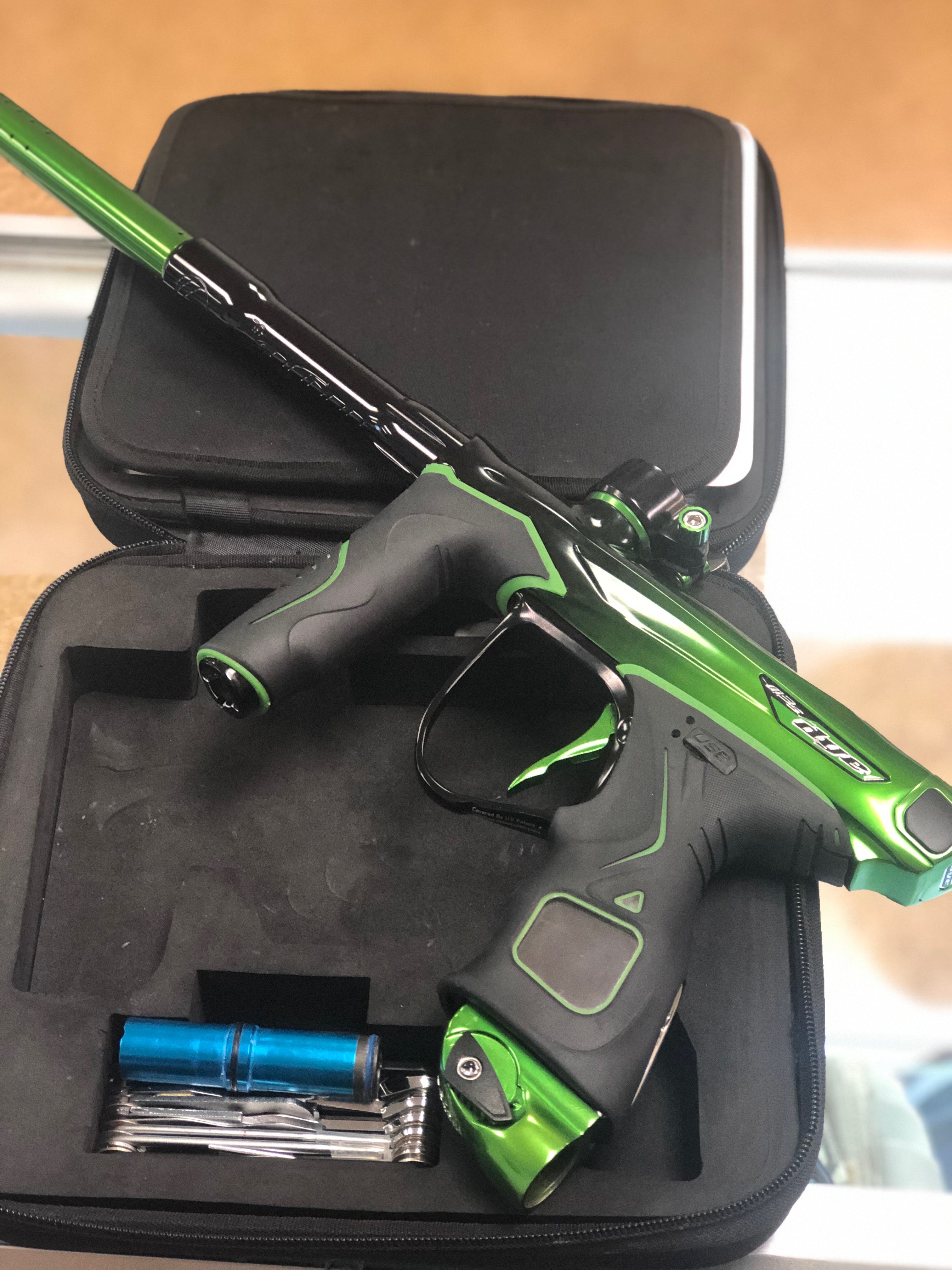 USED Dye M3S - Polished Black/Green