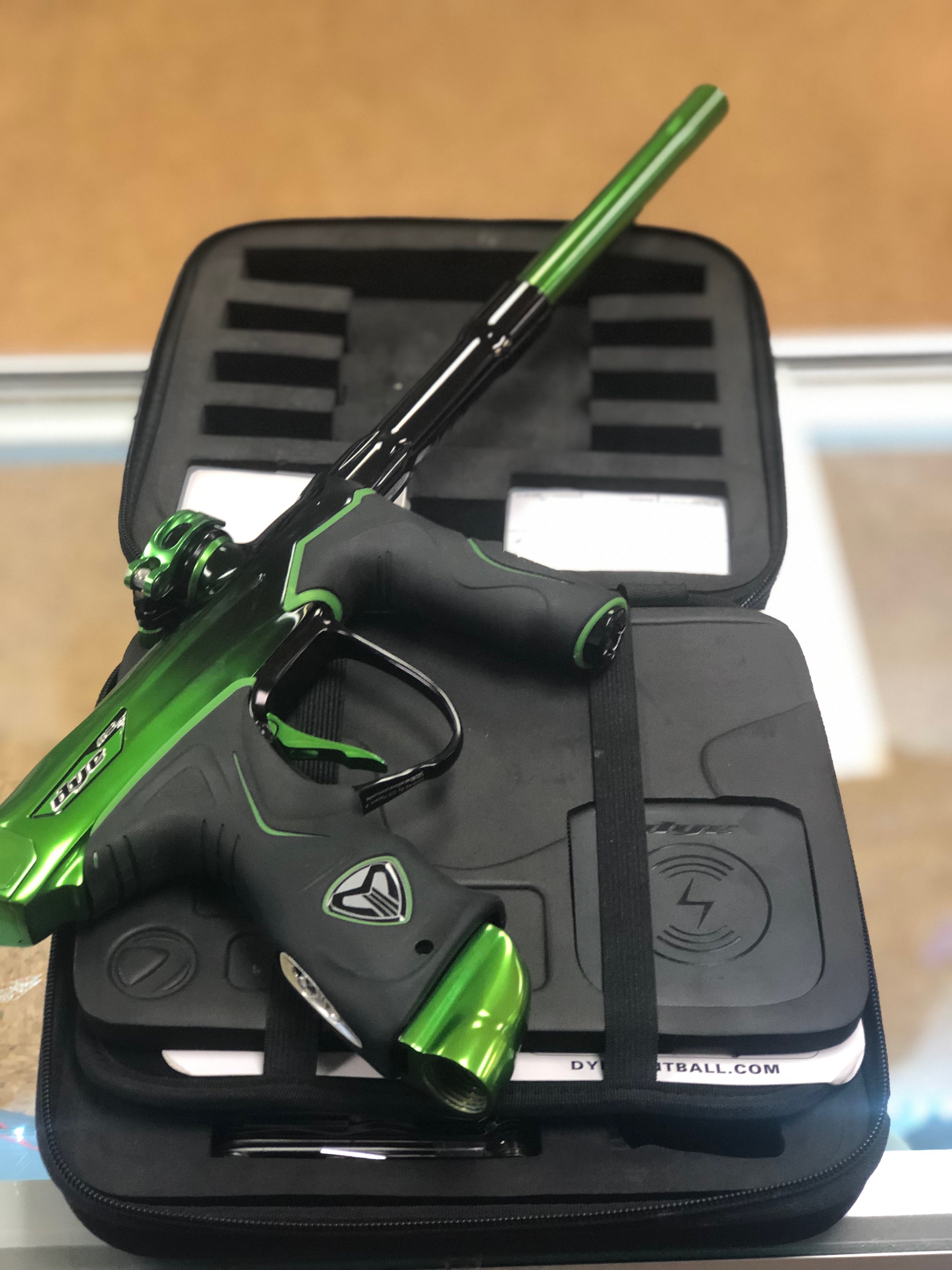 USED Dye M3S - Polished Black/Green