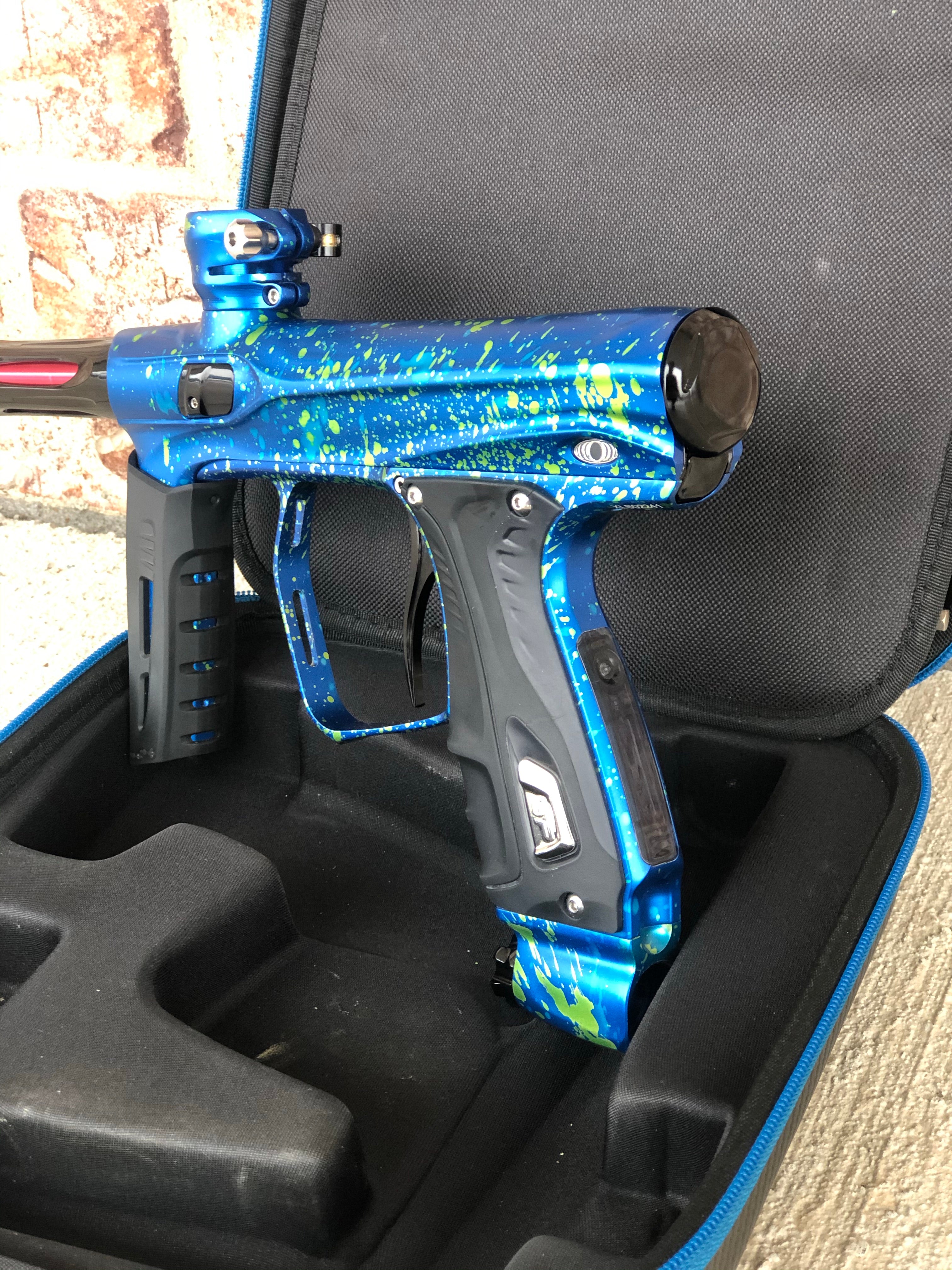Used Shocker XLS Paintball Marker Seattle Thunder Edition