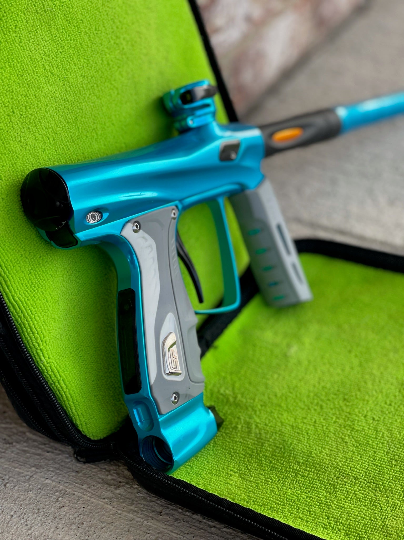 Used Shocker RSX Paintball Gun Gloss Teal Punishers Paintball