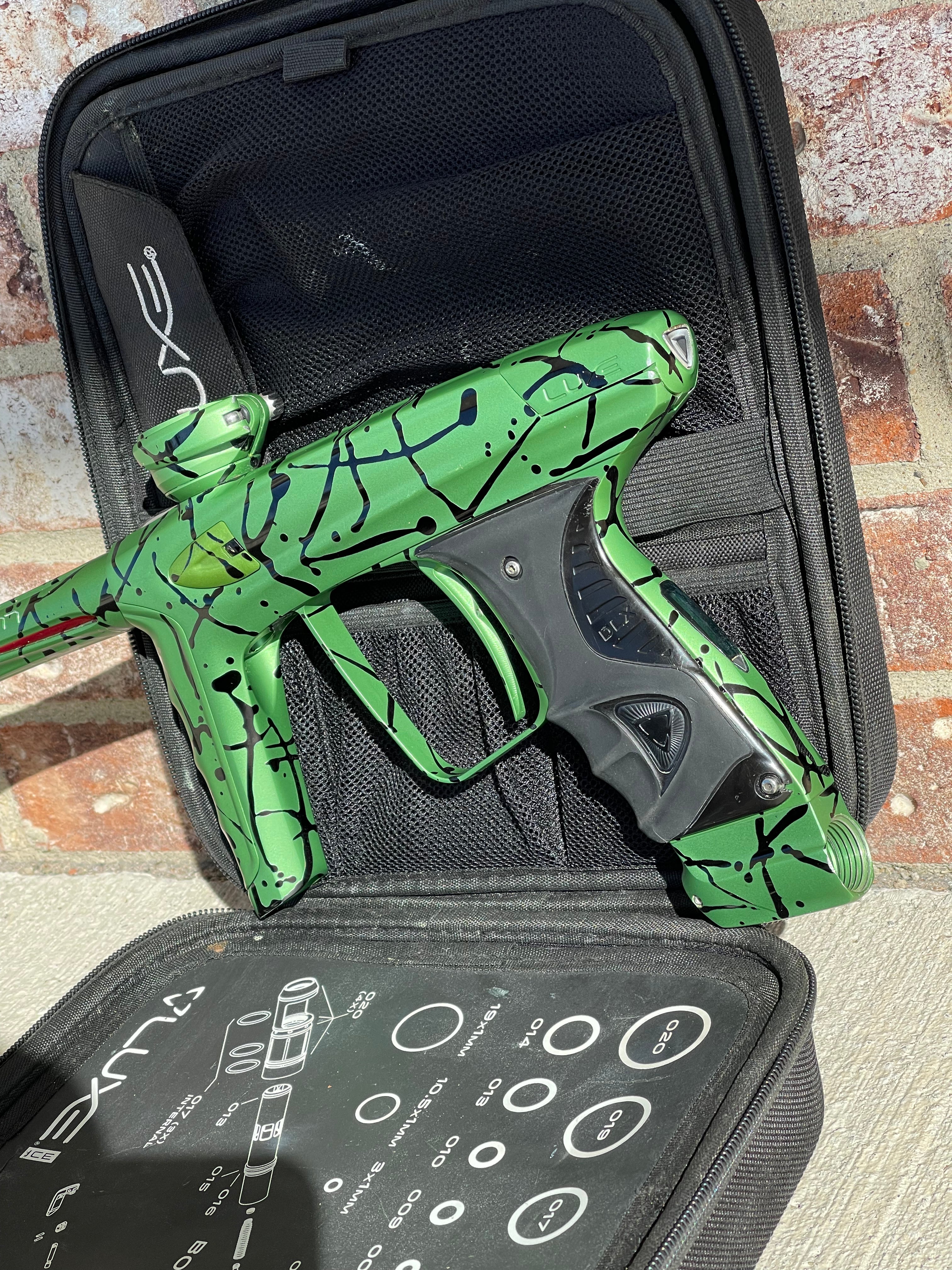 Used DLX Luxe Ice Paintball Gun - LE Dust Green/Black 3D Splash #7 