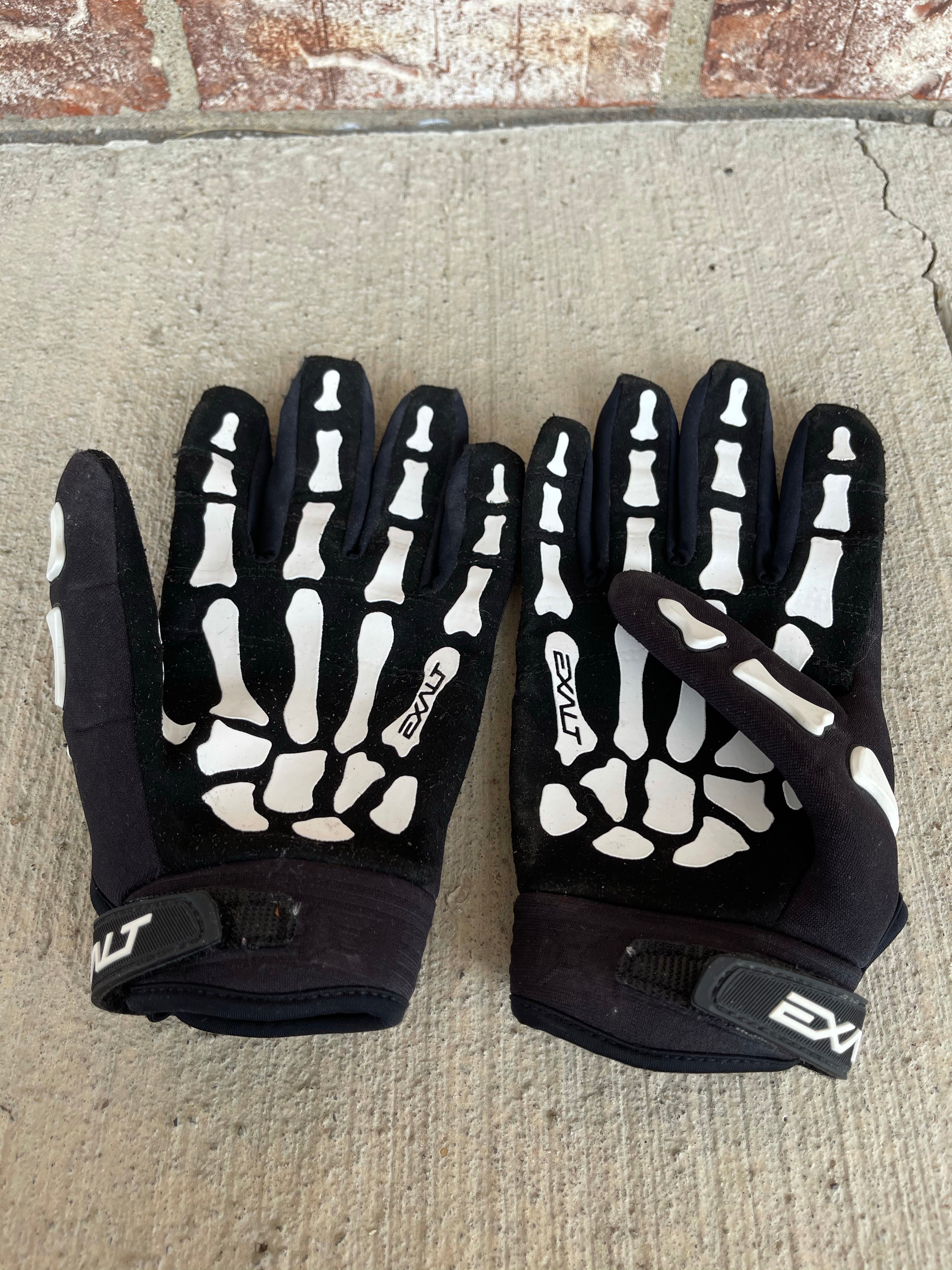 Used Exalt Death Grip Full Finger - White - Medium