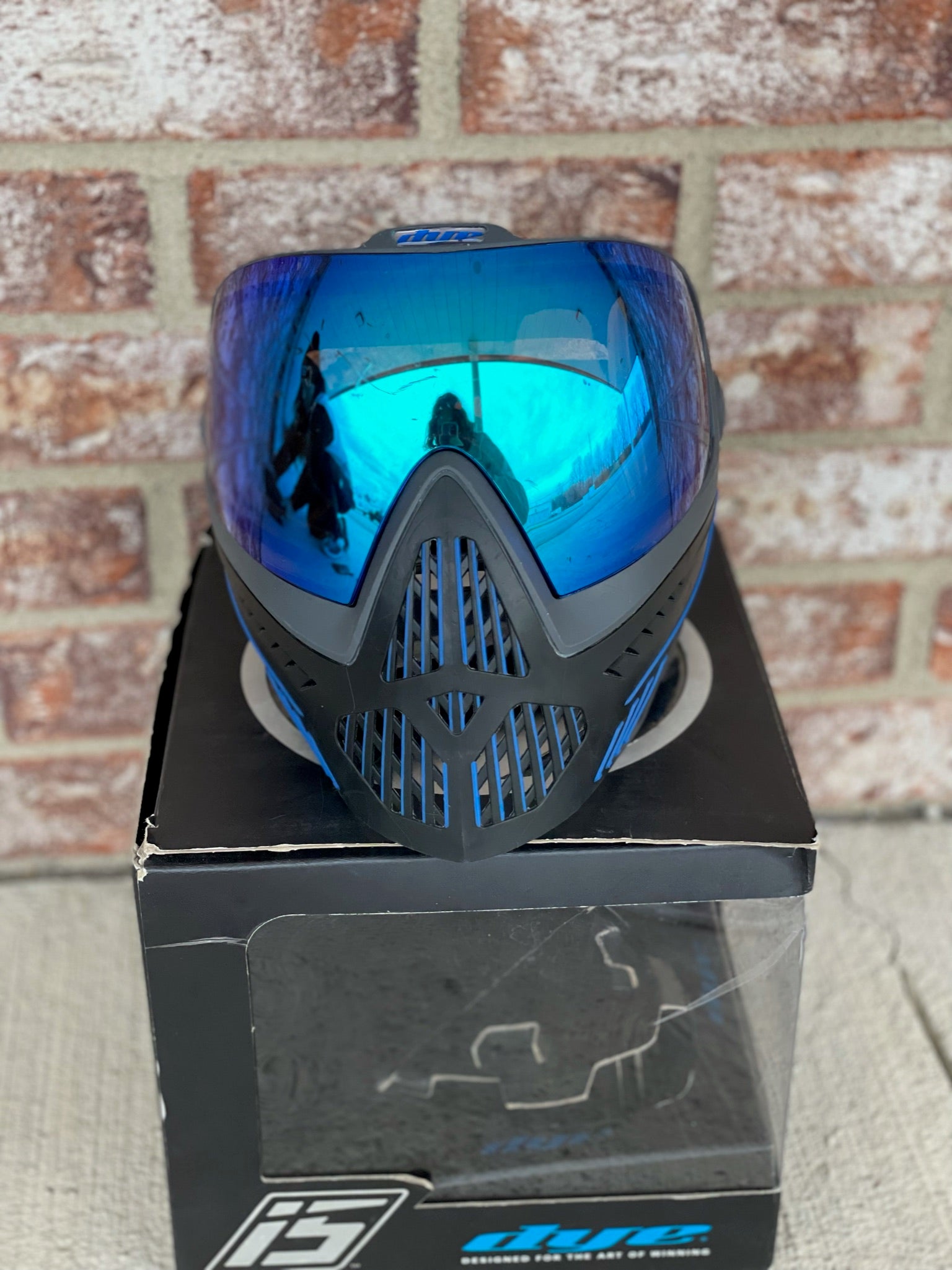 Used Dye I5 Paintball Goggle - Storm (Black w/Blue) with additional lens