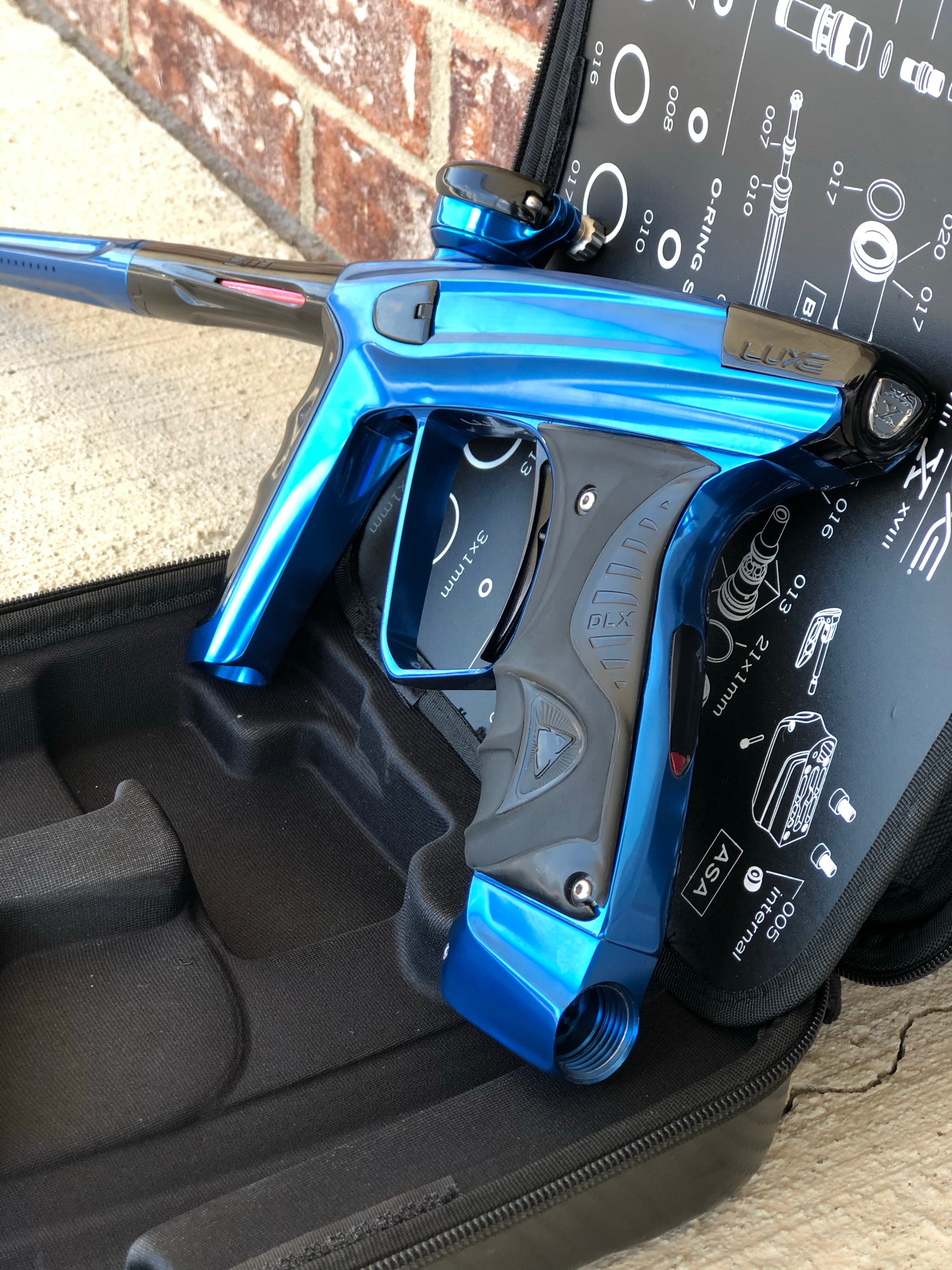 Used DLX Luxe X Paintball Gun - Polished Blue