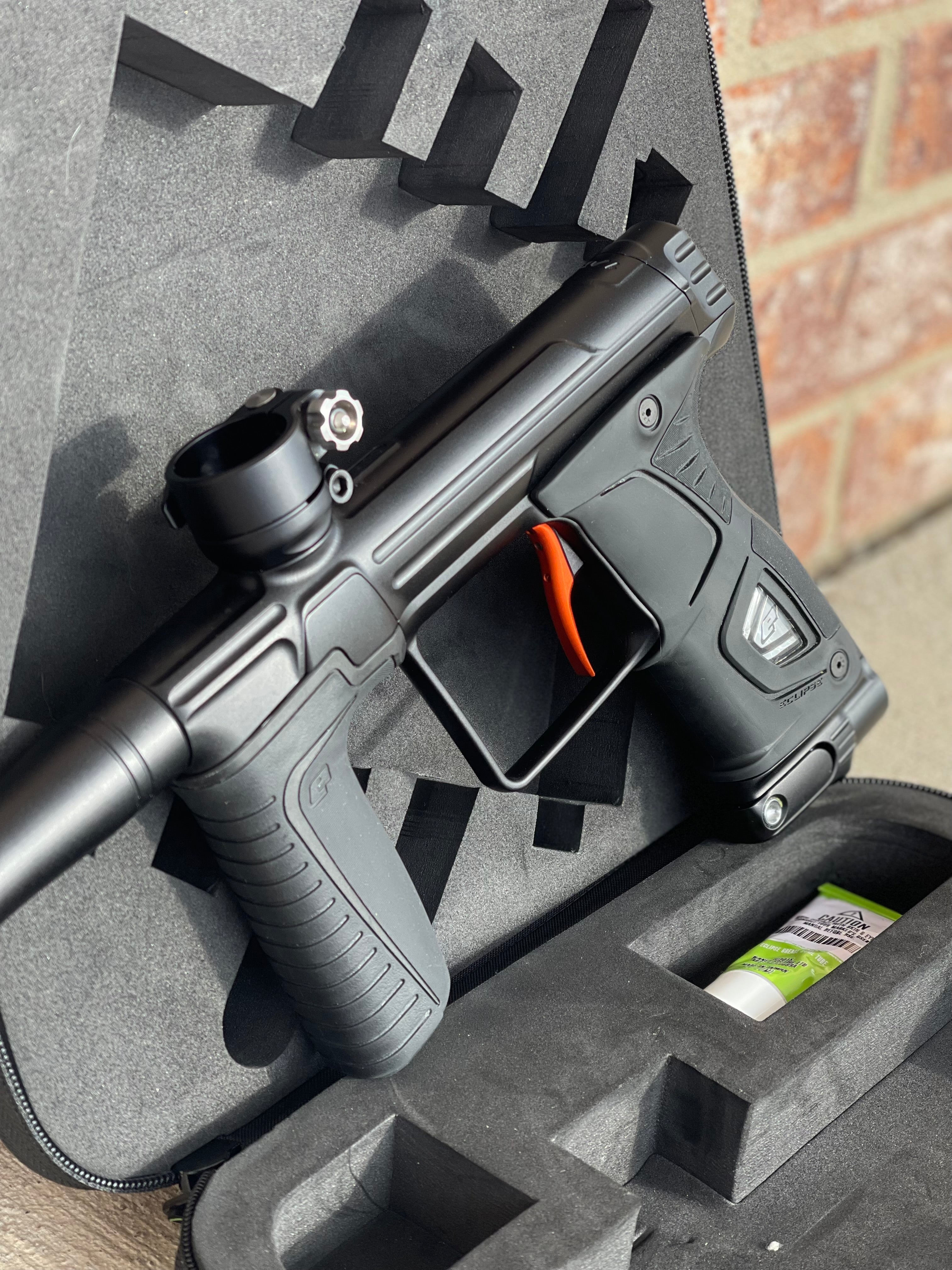 Used Planet Eclipse Gtek 170R Paintball Gun - LE Predator #26/100 w/ U Used Planet Eclipse Gtek 170R Paintball Gun - LE Predator #26/100 w/ U