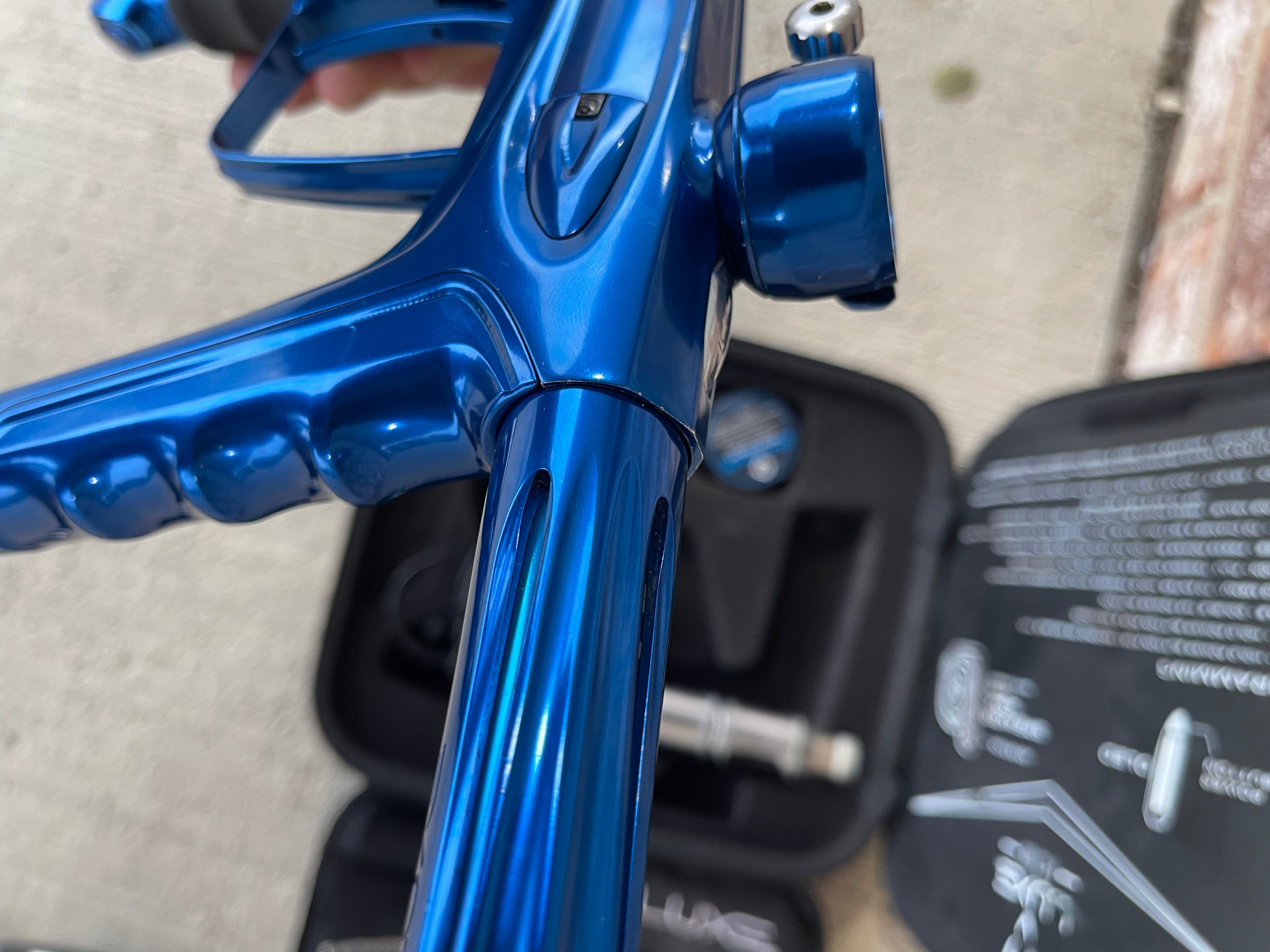 DLX Luxe Ice Paintball Gun - Gloss Blue