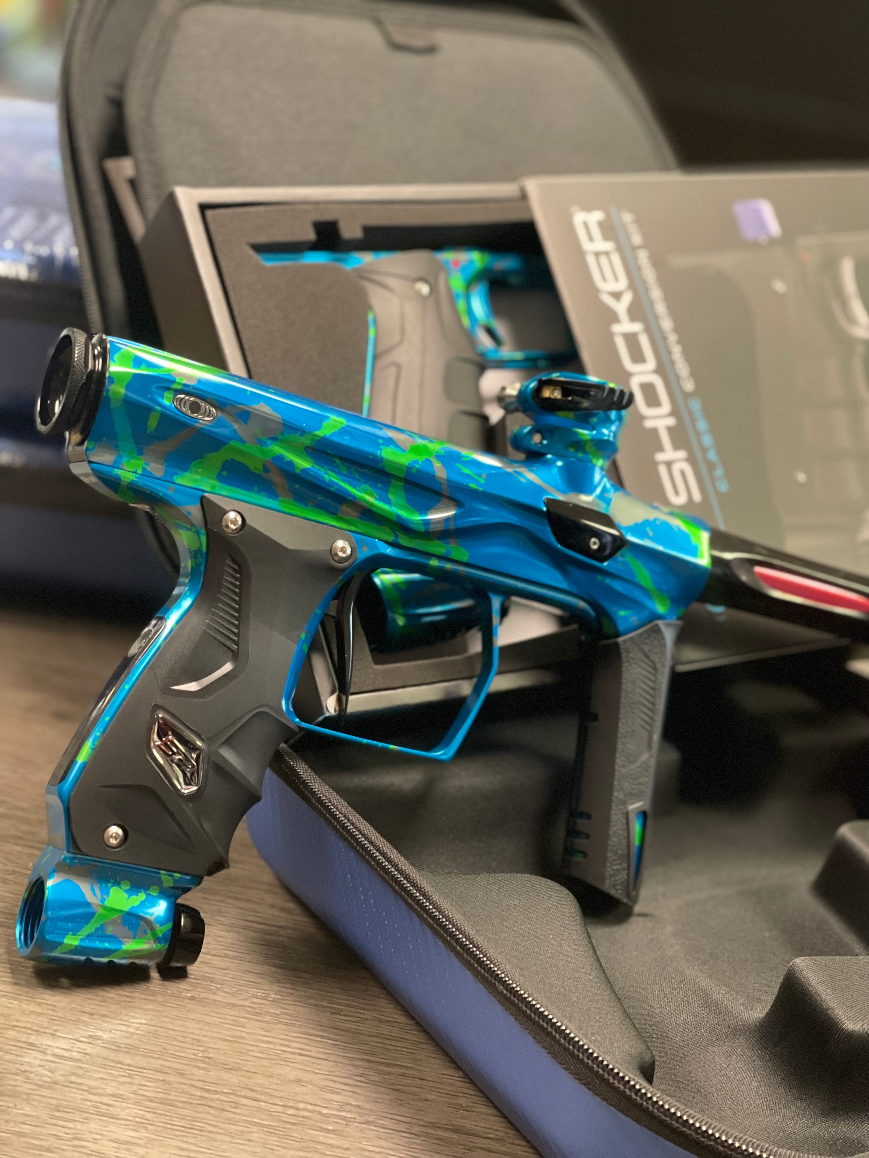 SP Shocker AMP Paintball Gun - LE Seattle Thunder Splash with Matching CC Frame