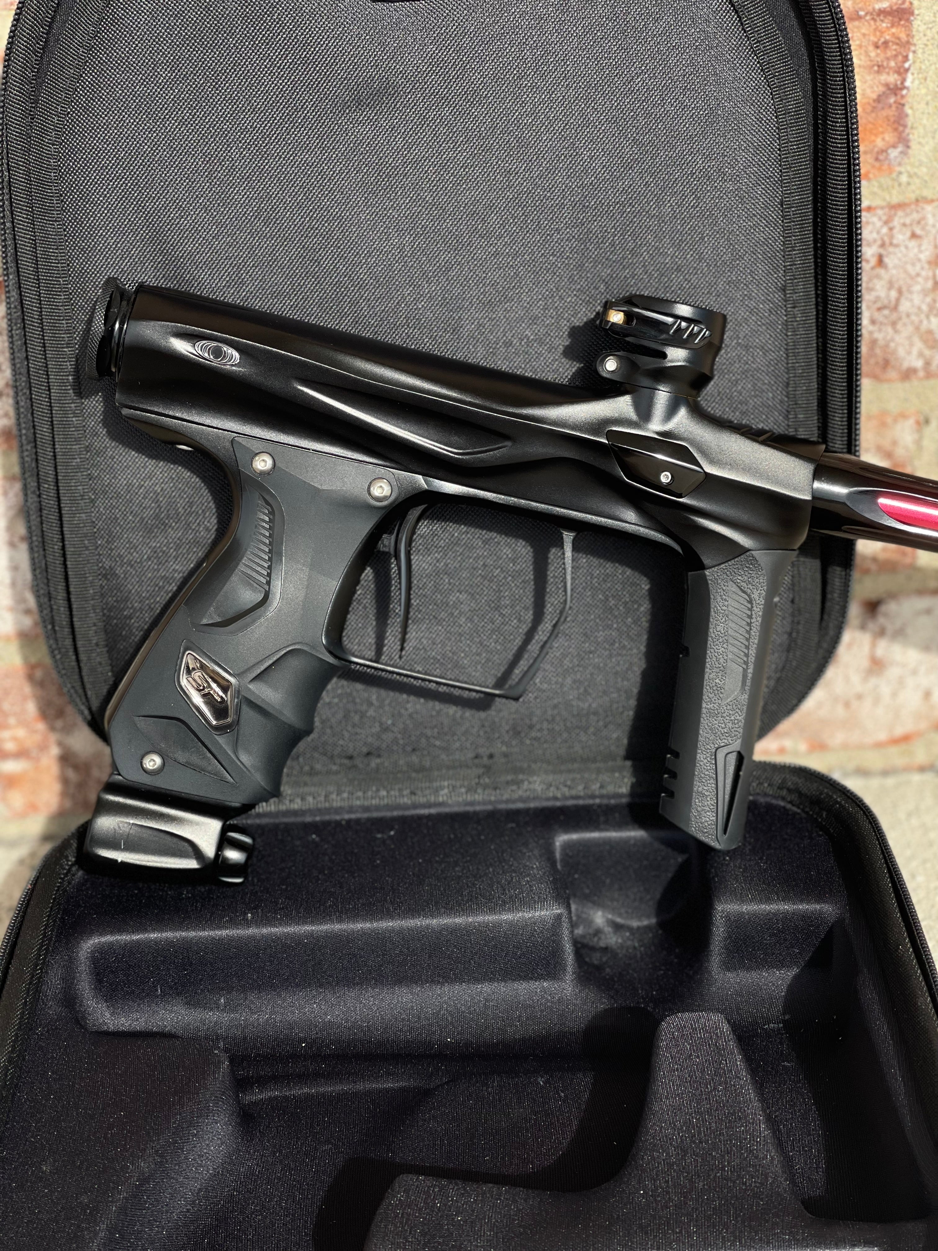 Used Shocker Amp Paintball Gun - Black