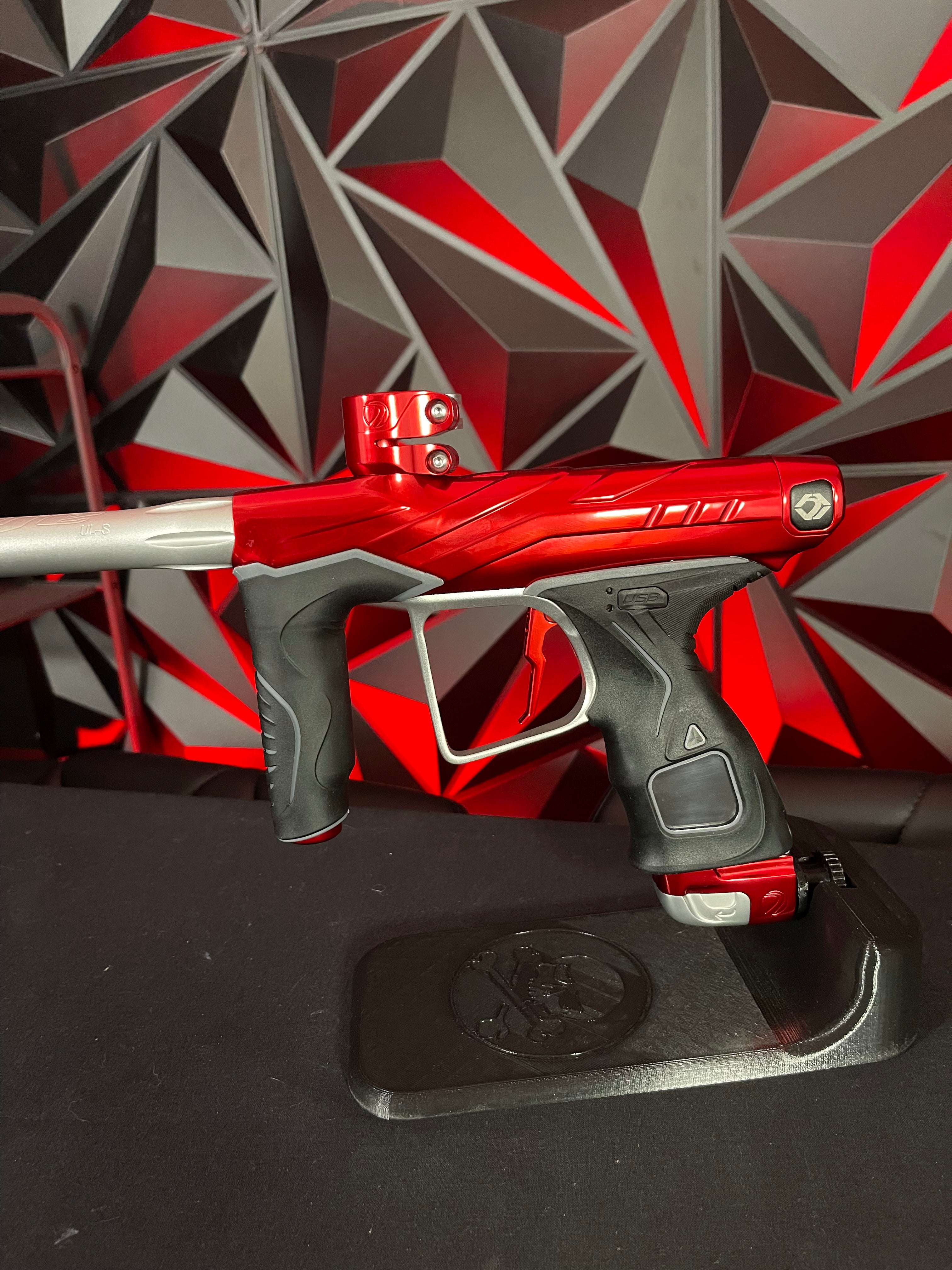 Used Dye DLS Paintball Gun - Red Wave