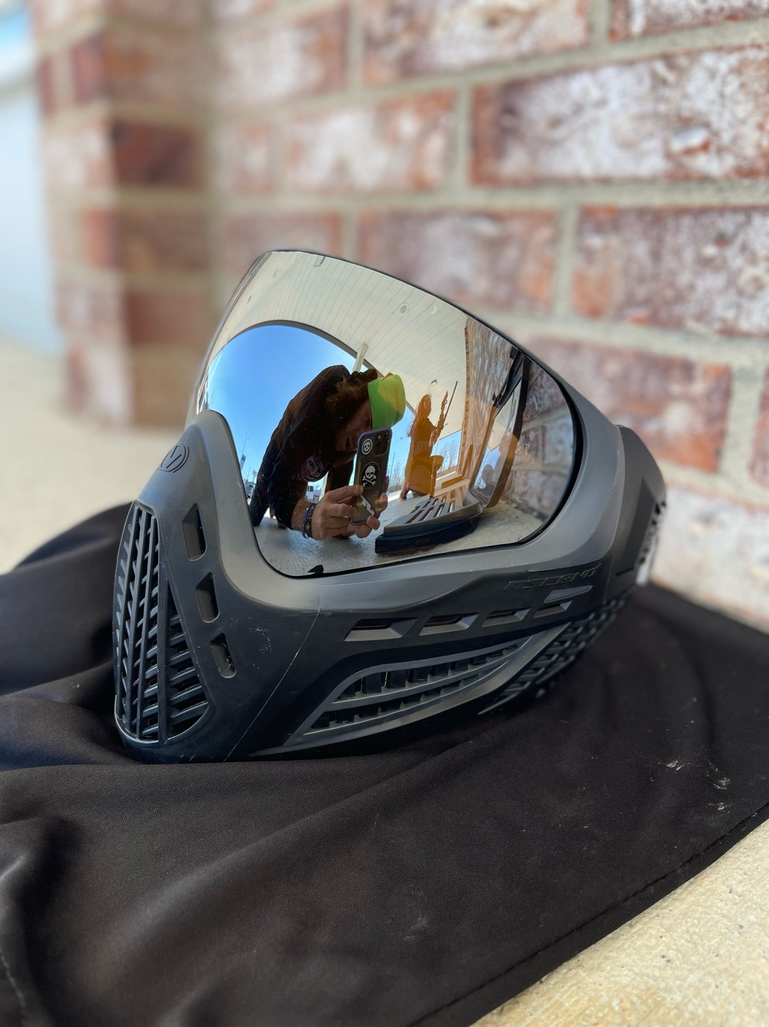 Used Virtue Vio Ascend Paintball Mask - Black with Soft Goggle Bag