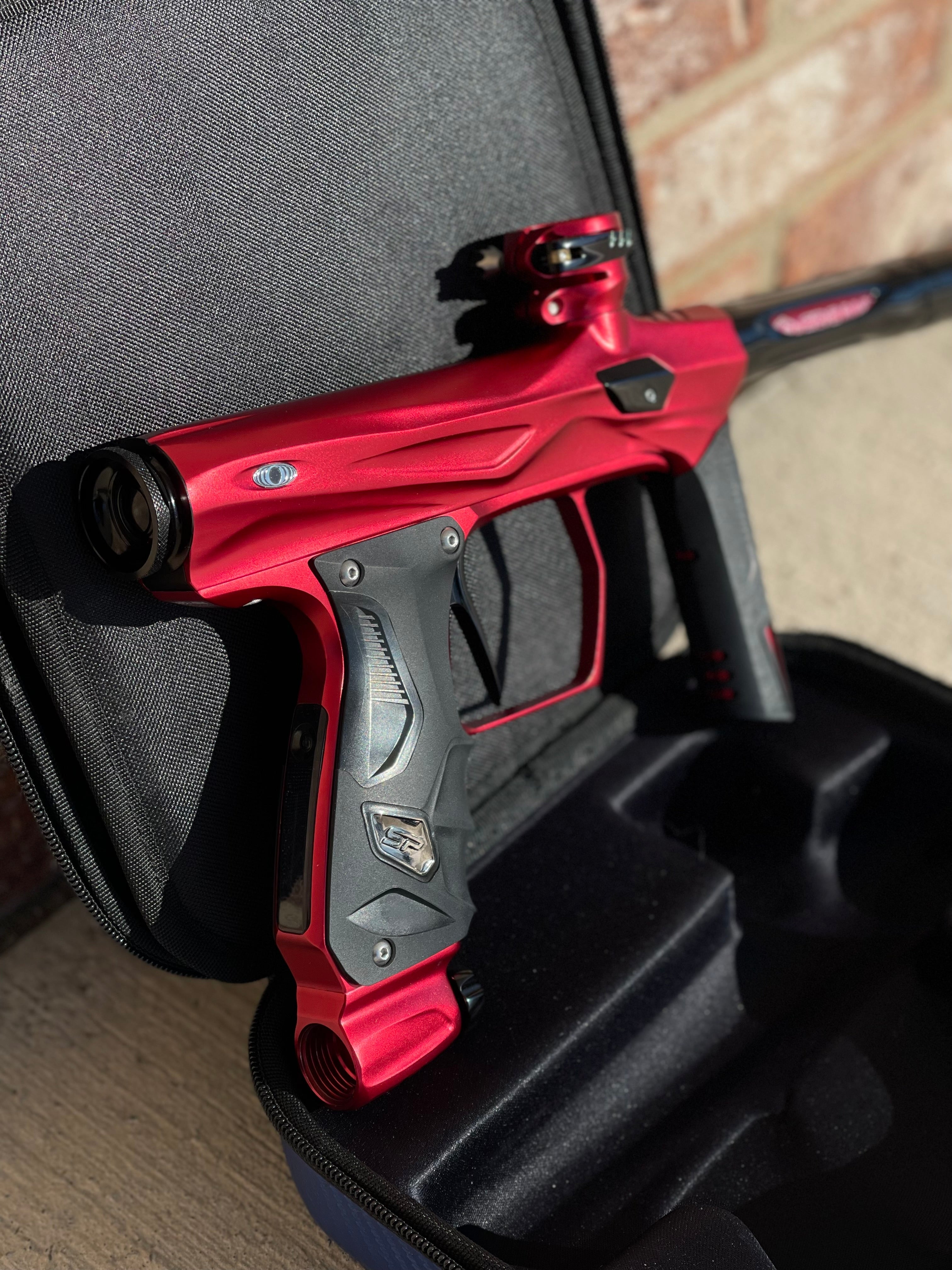 Used Shocker Amp Paintball Gun - Red